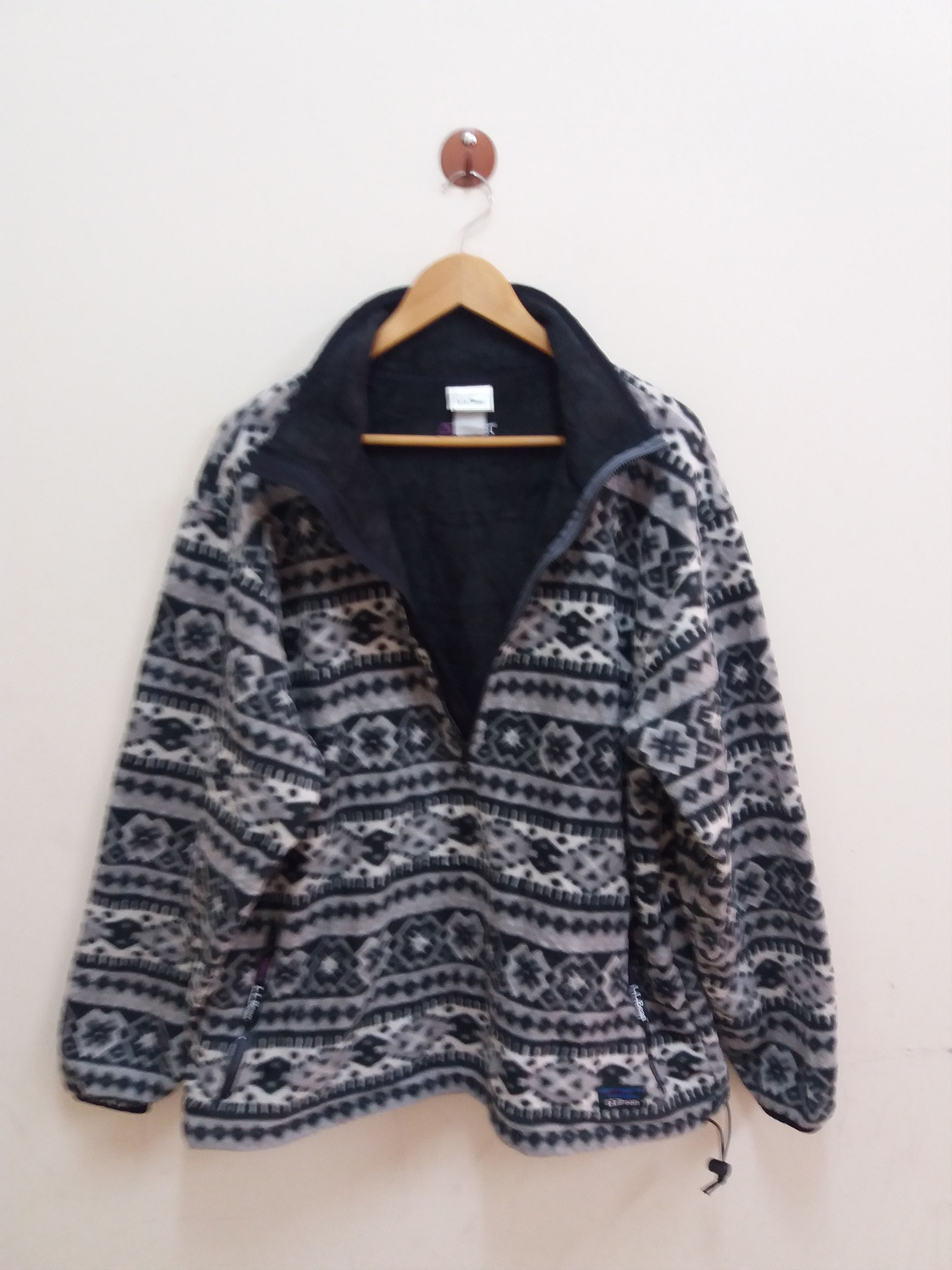 L.L. Bean LL Bean printed fleece jacket polartec windbloc series Size US L / EU 52-54 / 3 - 2 Thumbnail