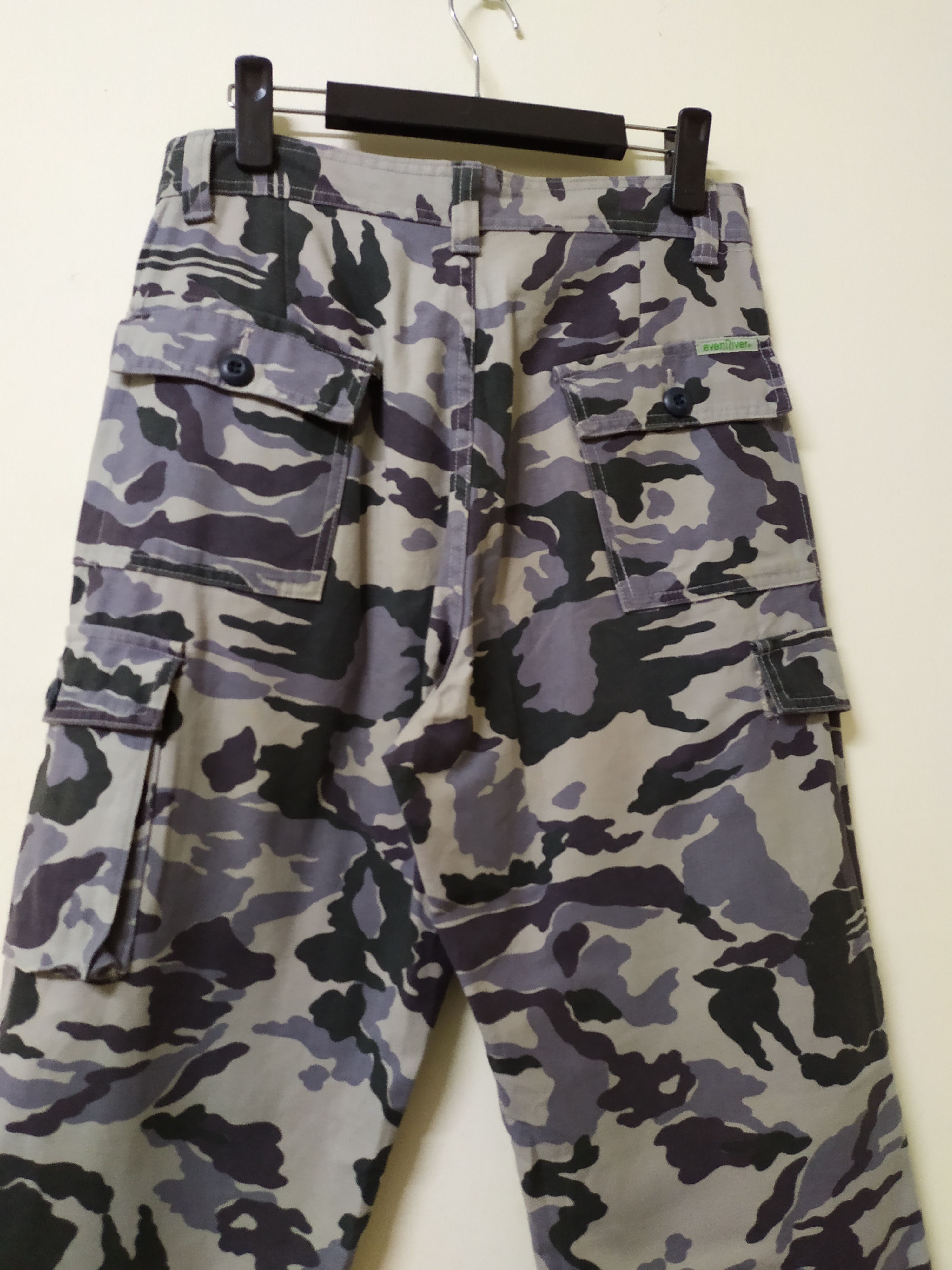 Japanese Brand Vintage Evenriver Camo tactical Cargo Pants Size US 29 - 3 Thumbnail