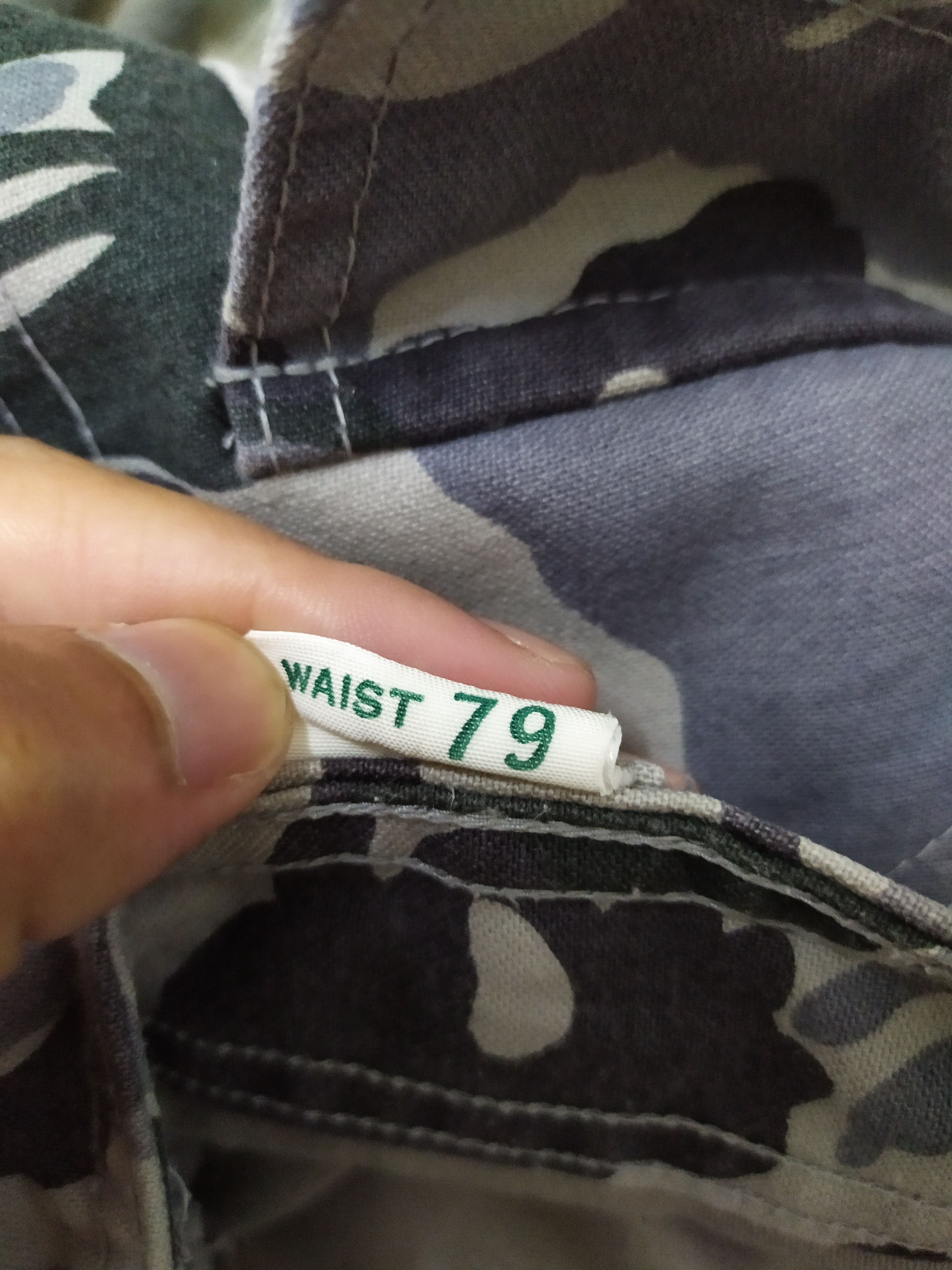 Japanese Brand Vintage Evenriver Camo tactical Cargo Pants Size US 29 - 22 Thumbnail