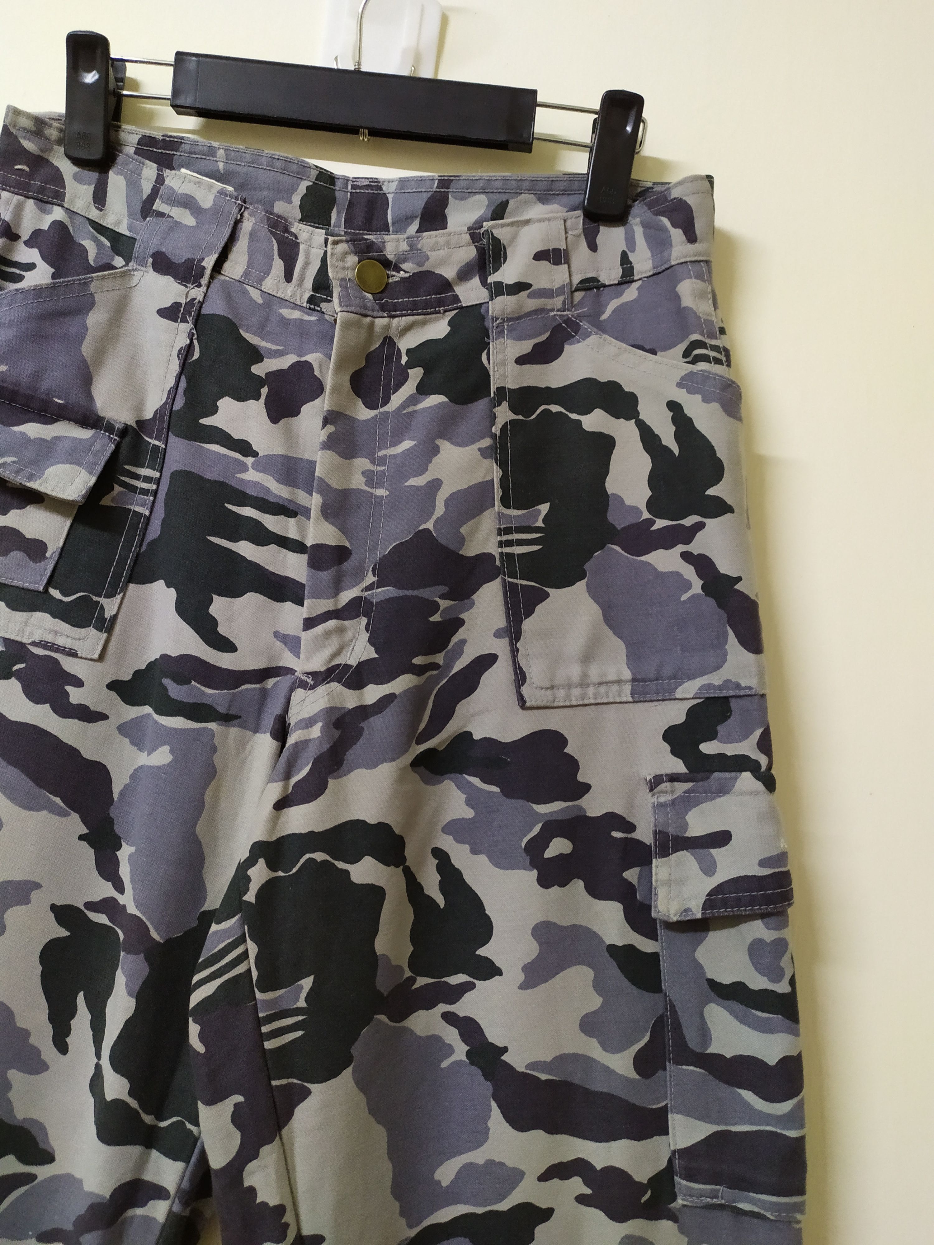 Japanese Brand Vintage Evenriver Camo tactical Cargo Pants Size US 29 - 7 Thumbnail