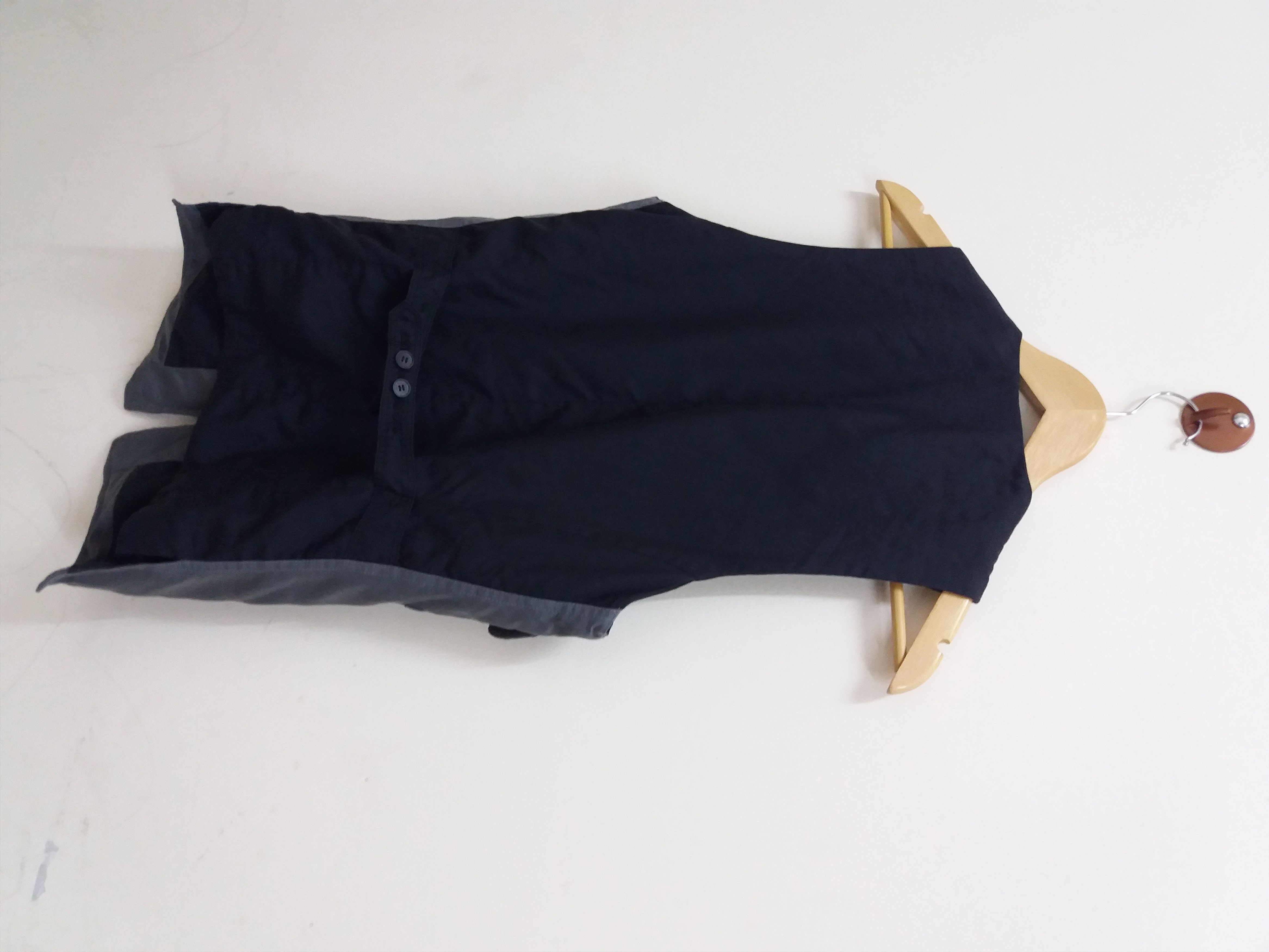 Neil Barrett Black barrett vest by neil barrett size 2 Size US M / EU 48-50 / 2 - 2 Thumbnail