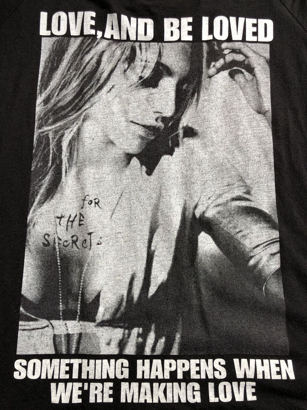 Japanese Brand CORNFLAKE LOVE, AND BE LOVED for the secrets Size L / US 10 / IT 46 - 3 Thumbnail