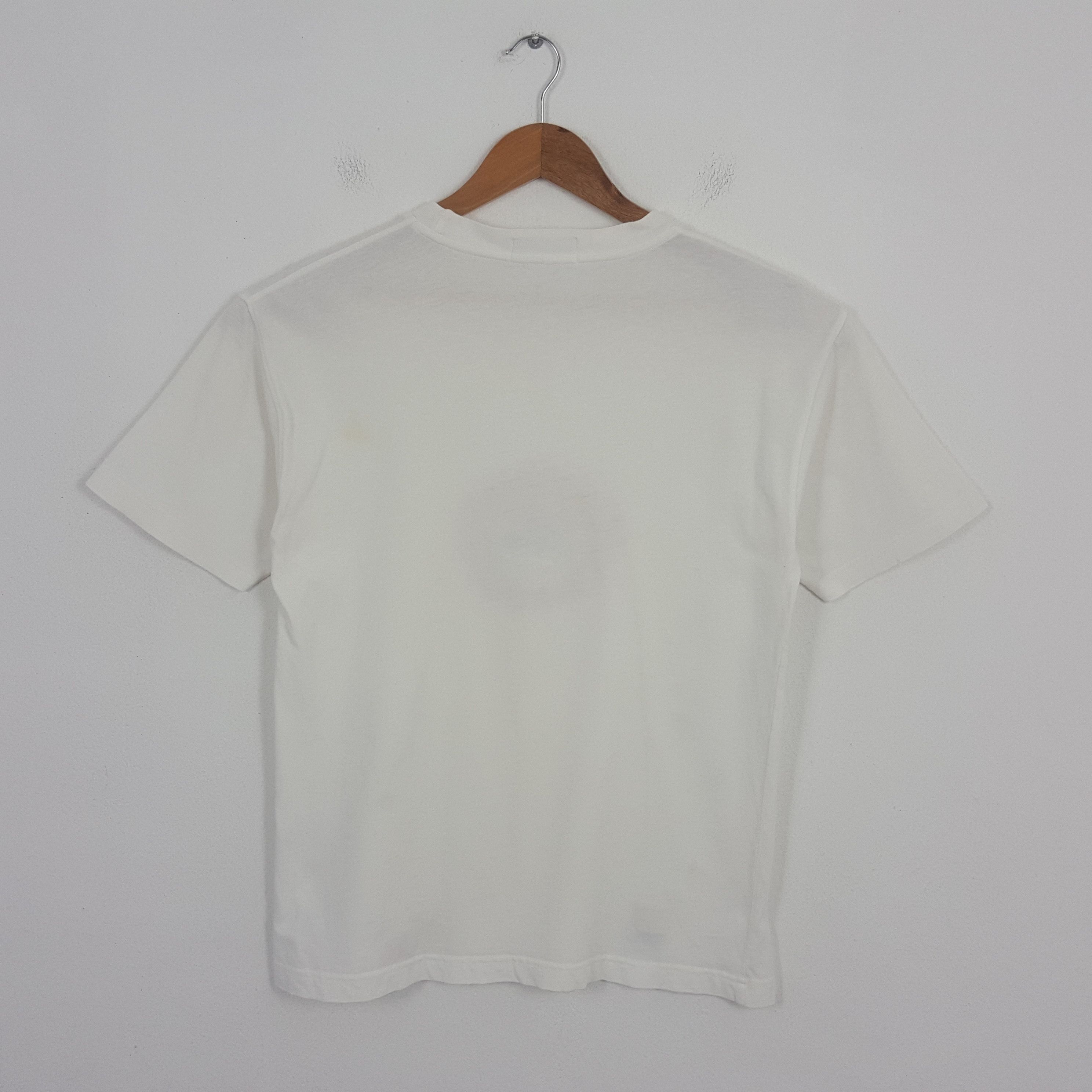 Burberry × Vintage Vintage BURBERRY LONDON Big Logo Design T-Shirt Size US M / EU 48-50 / 2 - 3 Thumbnail