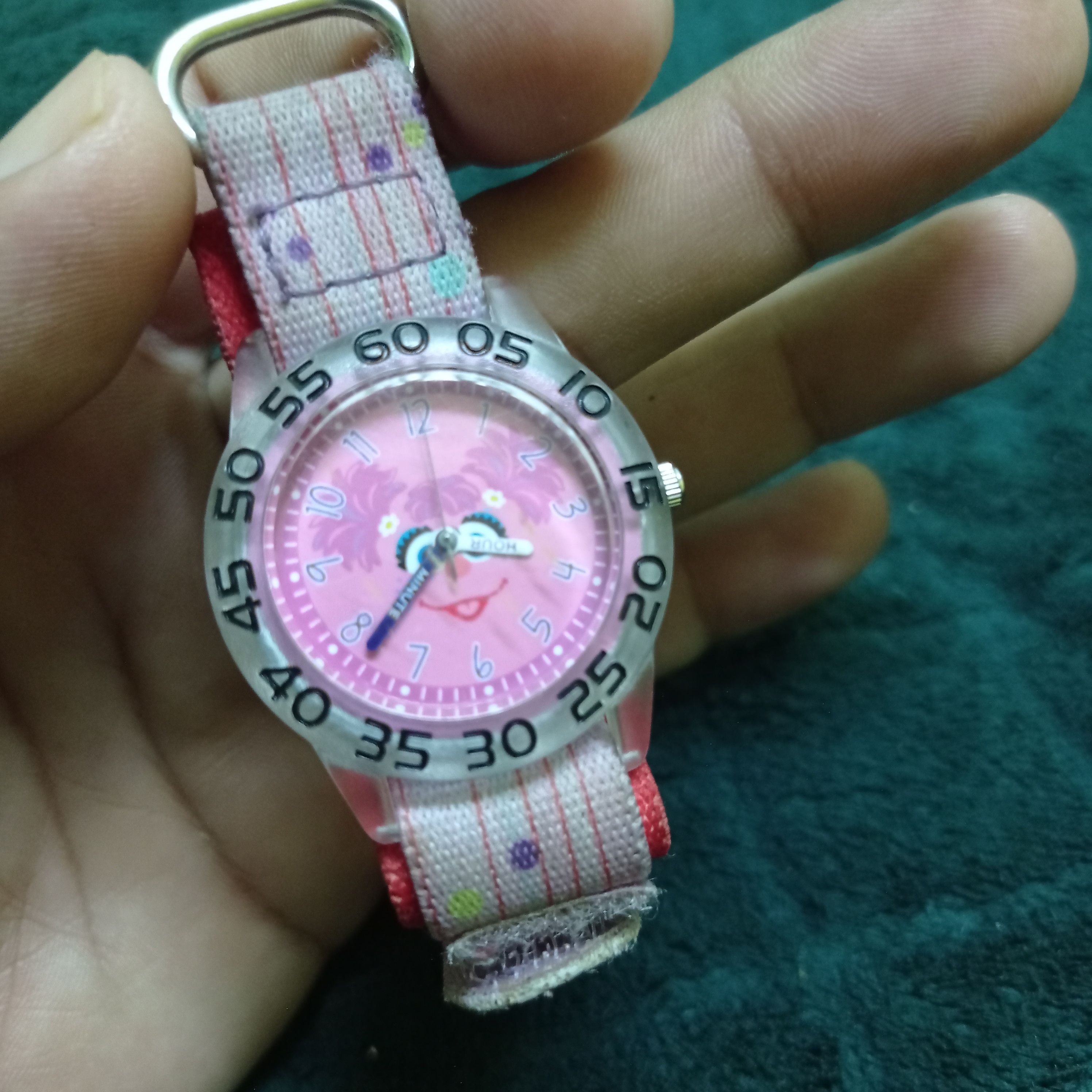 Vintage Retro Sesame Street Ladies Watch (Adjustable Velcro Strap ) Size ONE SIZE - 3 Thumbnail
