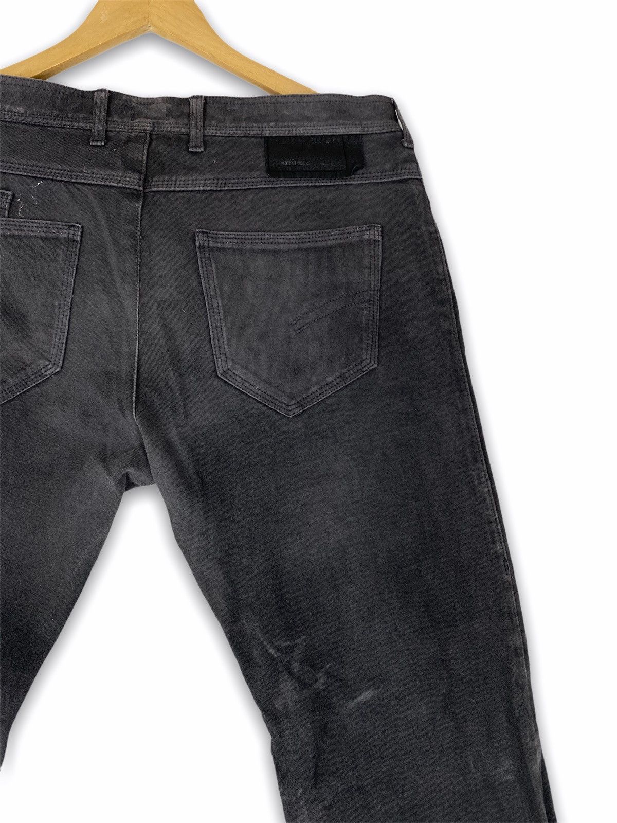 Designer × Neil Barrett Rare design Neil Barret denim black jeans Size US 33 - 7 Thumbnail