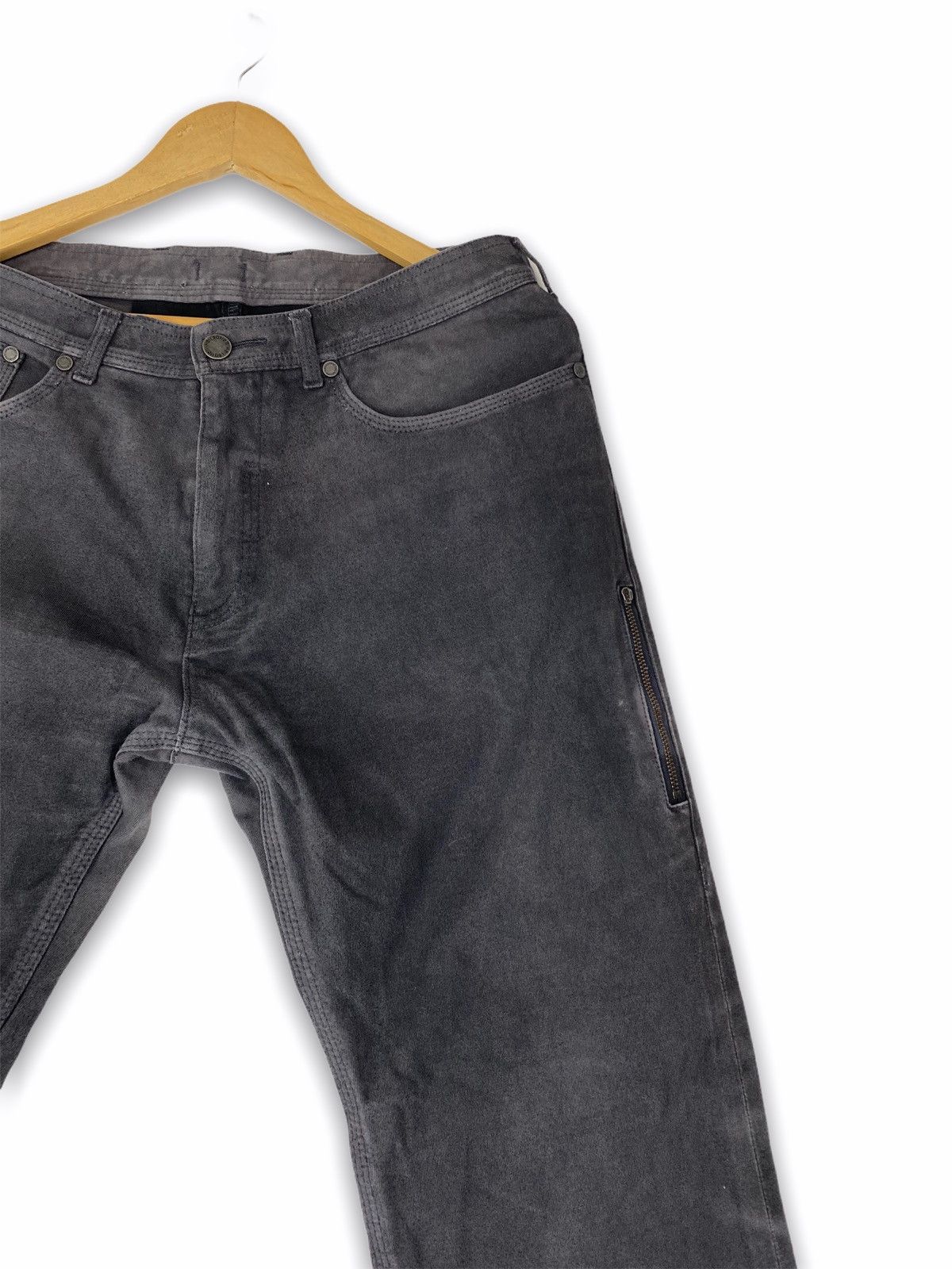 Designer × Neil Barrett Rare design Neil Barret denim black jeans Size US 33 - 2 Thumbnail