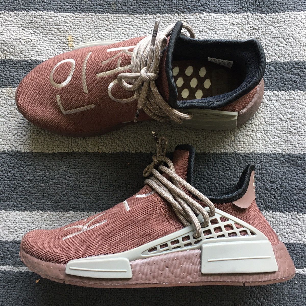 Adidas × Pharrell NMD Hu Chocolate Size US 7.5 / IT 37.5 - 8 Thumbnail