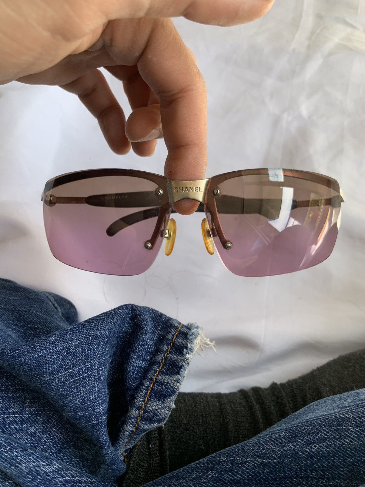 Chanel Vintage Sunglasses Silver 4009 123/77 Size ONE SIZE - 1 Thumbnail