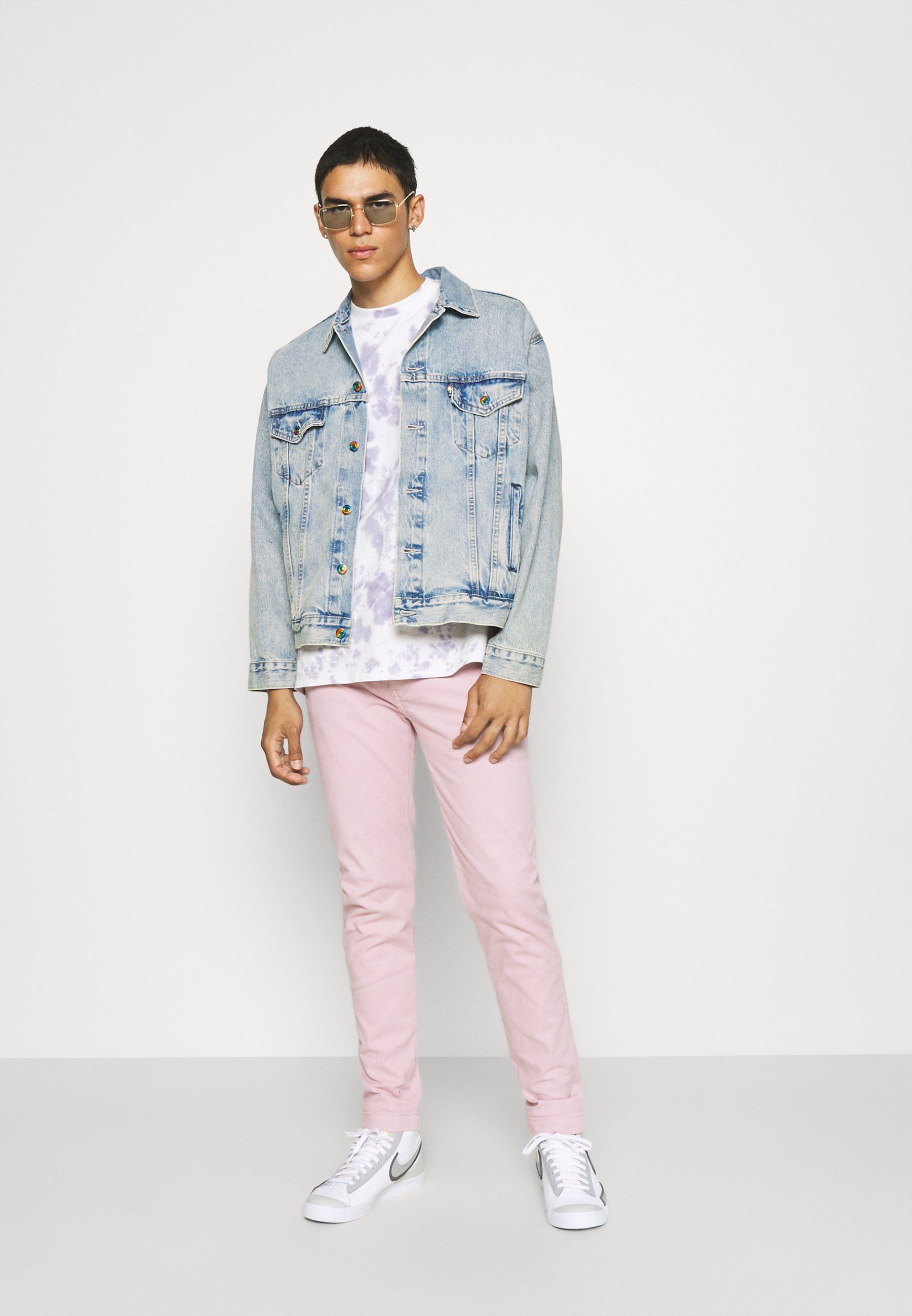Levi's 🌈Print liberation capsule denim trucker jacket Size US M / EU 48-50 / 2 - 3 Thumbnail
