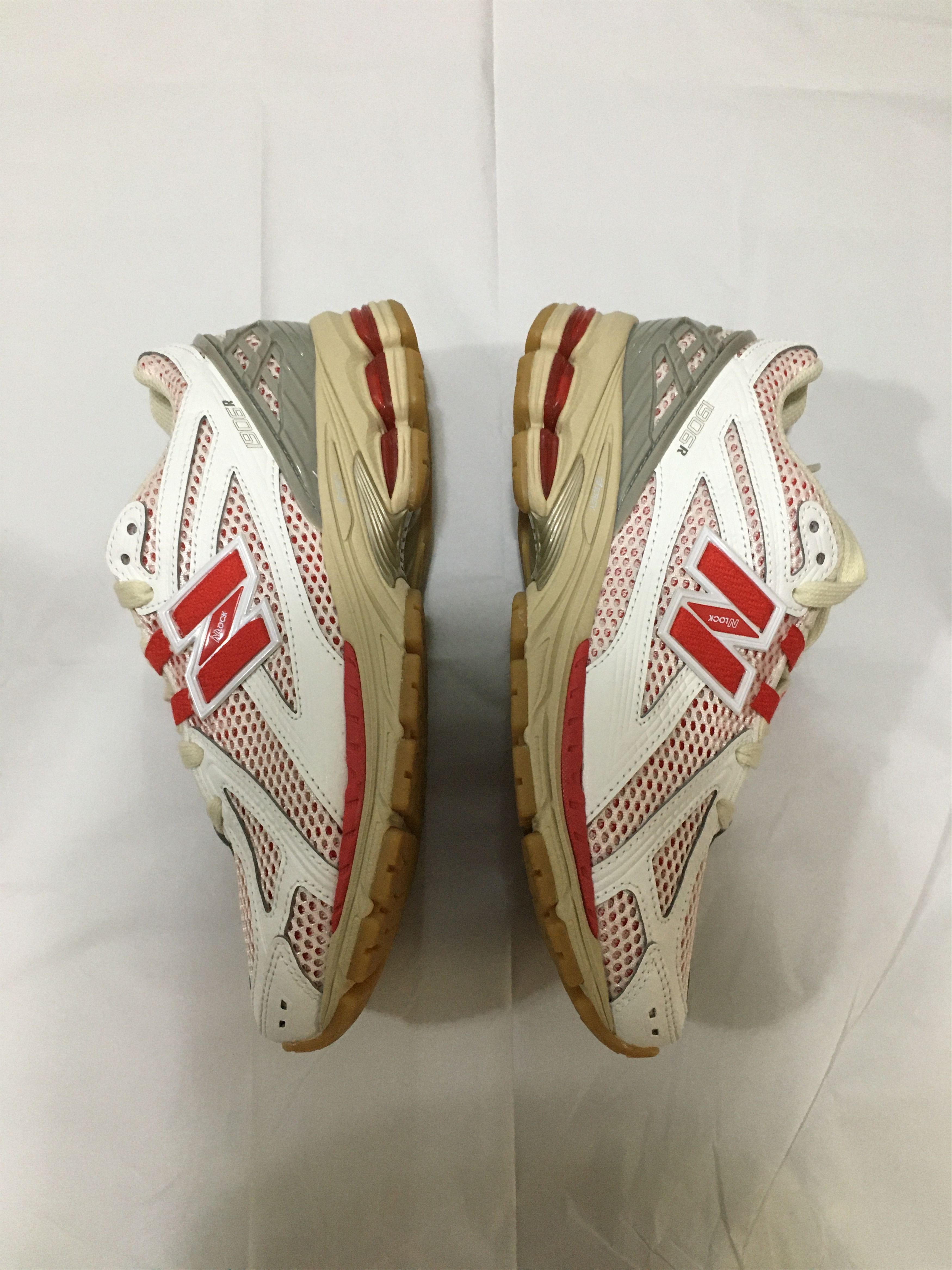 New Balance 1906R White / Scarlet / Cream Size US 8 / IT 38 - 7 Thumbnail