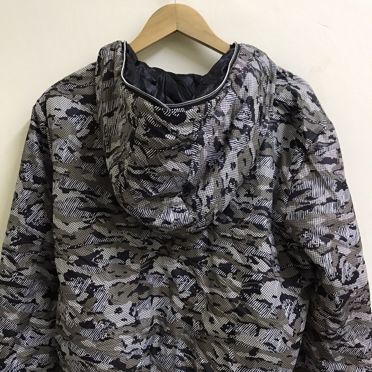 VonZipper Vonzipper fullzipper winbreaker hoodie camo Size US L / EU 52-54 / 3 - 8 Thumbnail