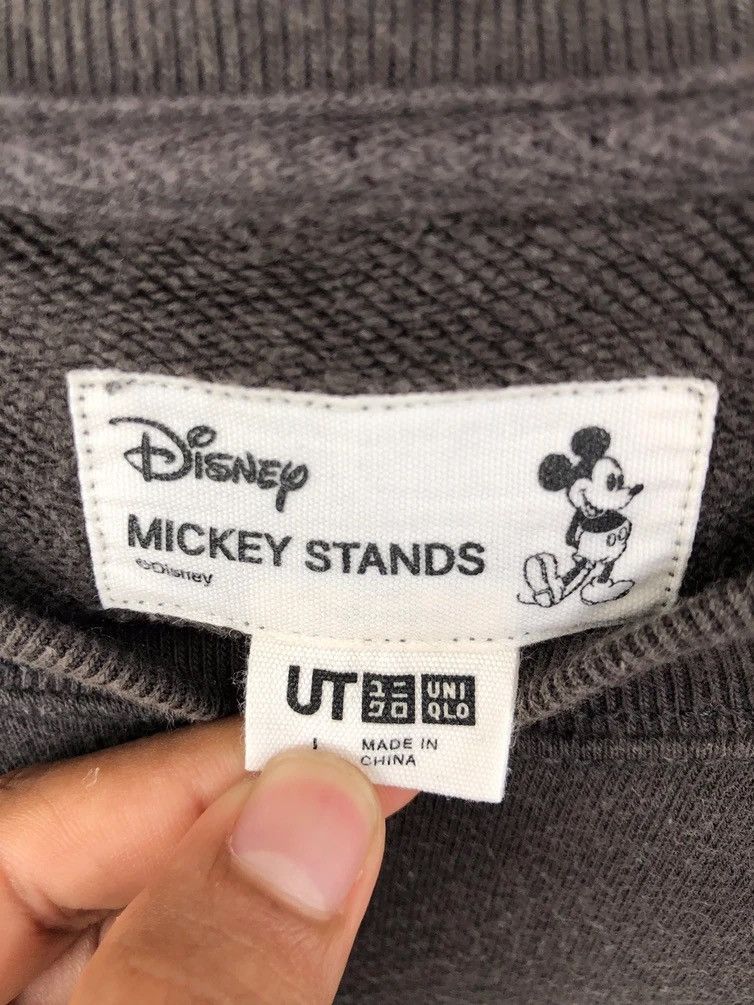 Disney × Mickey Mouse × Uniqlo Uniqlo Disney Mickey Mouse Stands Sweatshirt Size US L / EU 52-54 / 3 - 3 Thumbnail