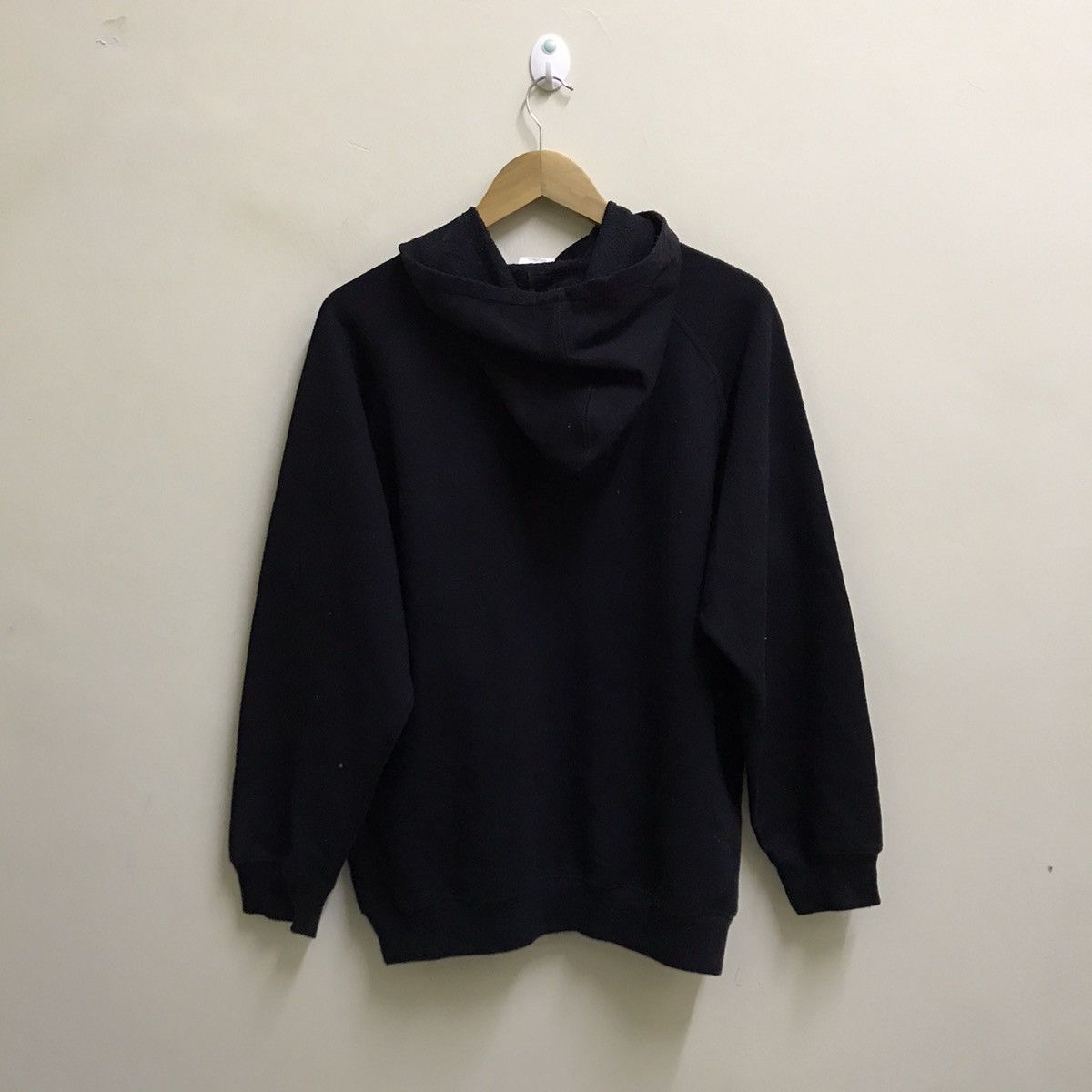 Adidas VINTAGE ADIDAS BIGLOGO PULLOVER HOODIE Size US L / EU 52-54 / 3 - 7 Thumbnail