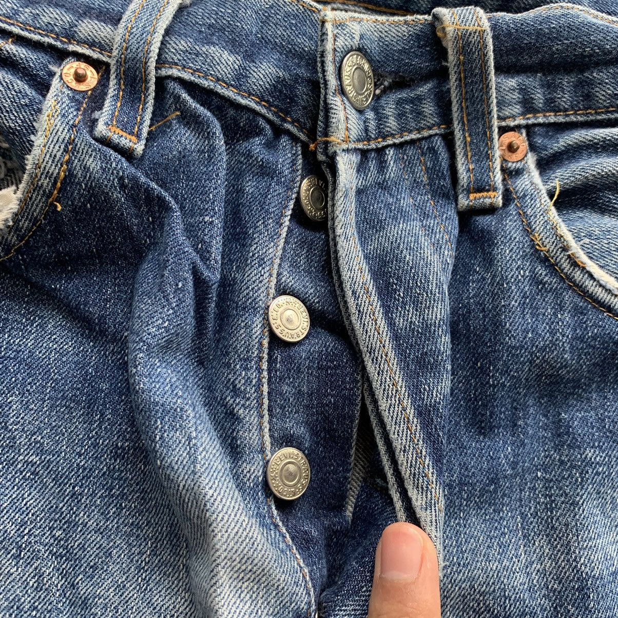 Levi's Vintage 90s Levis Big E Trashed Distressed Jeans Denim Pant Size US 29 - 2 Thumbnail