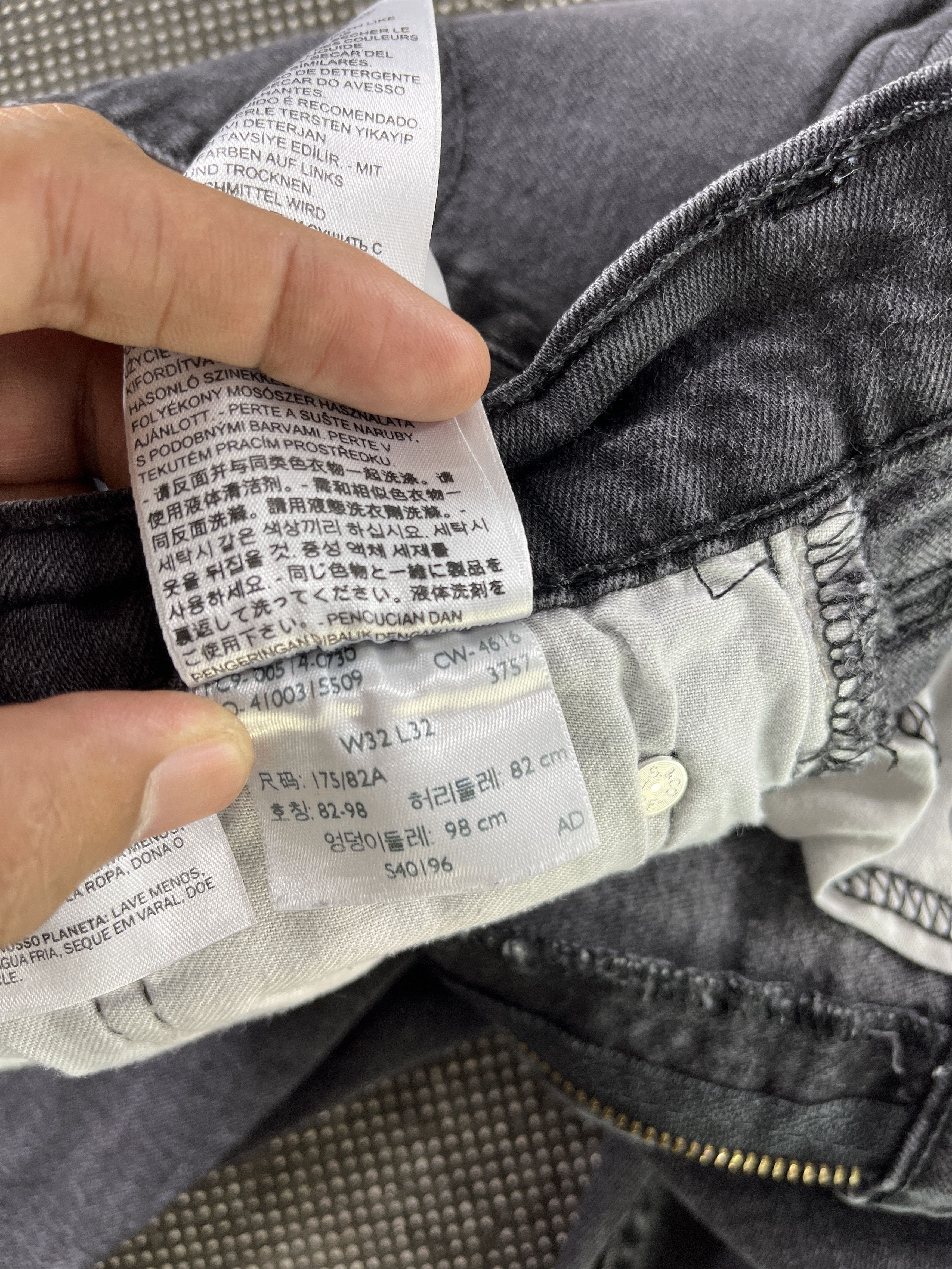 Levi's × Vintage Vintage Levis 514 Slim Fit Black Jeans - J088 Size US 30 / EU 46 - 7 Thumbnail