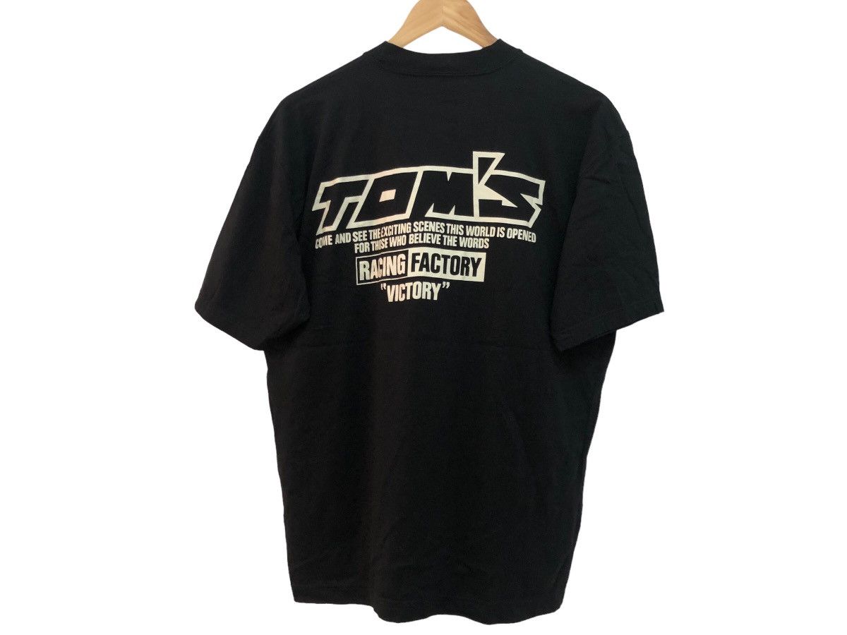 Sports Specialties × Vintage 🔥 TOM’S VICTORY RACING FACTORY RARE EMBROIDERED LOGO TEE Size US XL / EU 56 / 4 - 1 Thumbnail