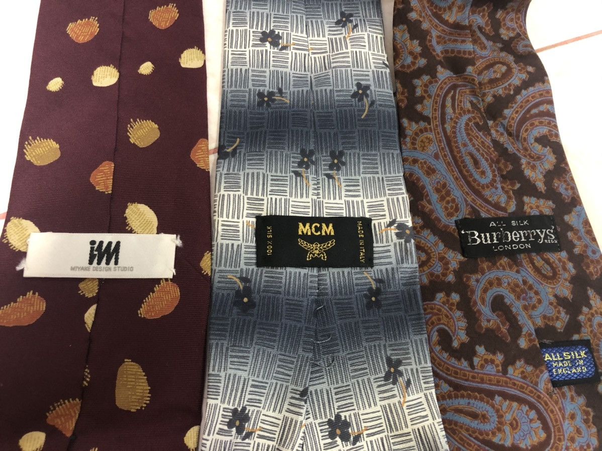 Burberry × Issey Miyake × MCM Combo 3pcs IS Burberrry MCM Necktie Silk Material Art Design Size ONE SIZE - 2 Thumbnail