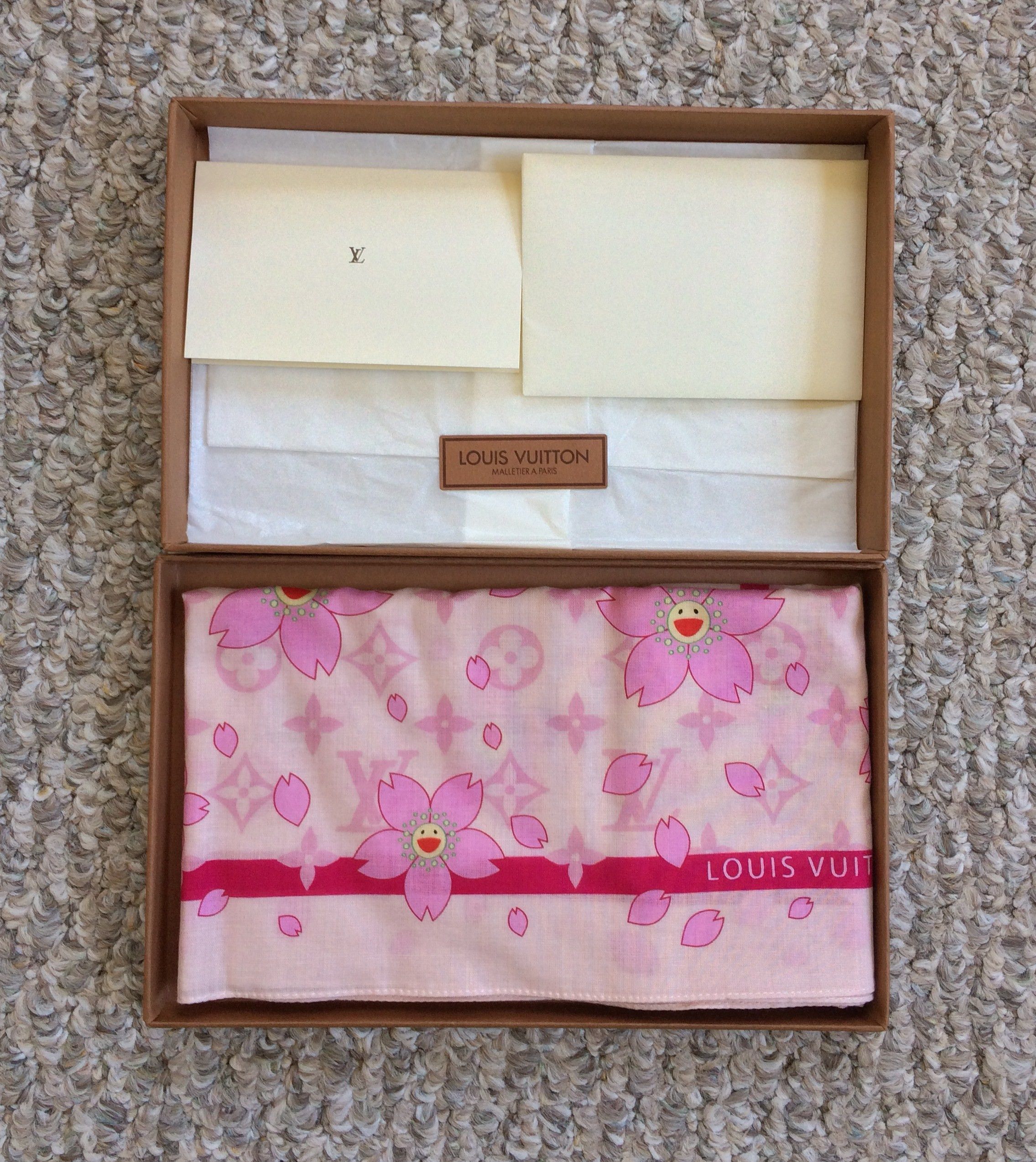 Louis Vuitton × Takashi Murakami NEW Louis Vuitton x Murakami Cosmic Blossom Monogram Scarf Size ONE SIZE - 6 Thumbnail