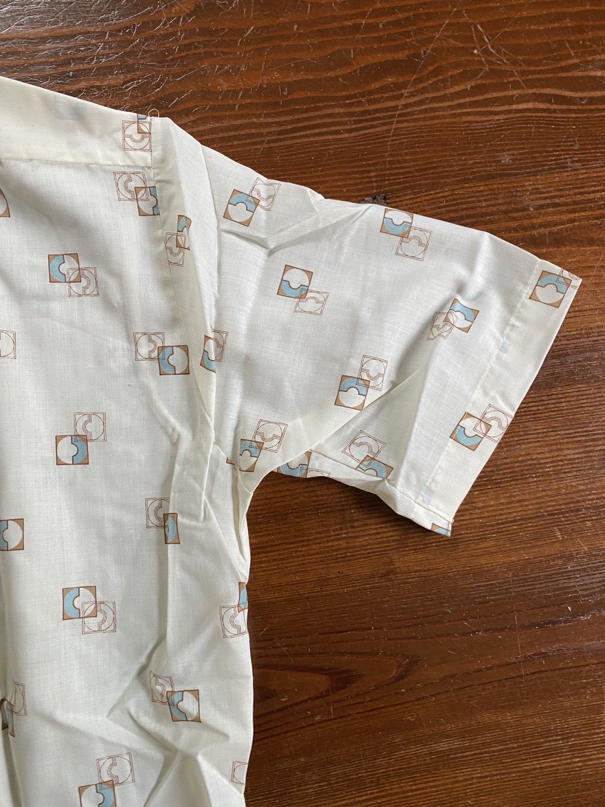 Arrow Vintage 70’s Arrow Textile Pattern Short Sleeve Button Up Size US S / EU 44-46 / 1 - 13 Thumbnail