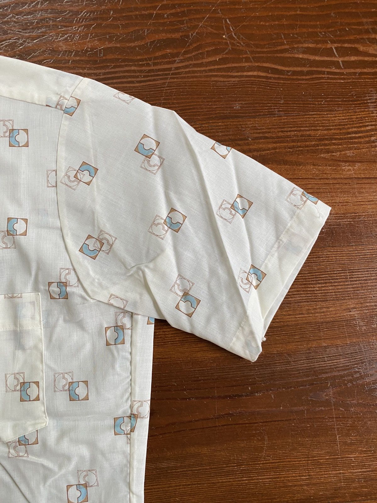 Arrow Vintage 70’s Arrow Textile Pattern Short Sleeve Button Up Size US S / EU 44-46 / 1 - 7 Thumbnail