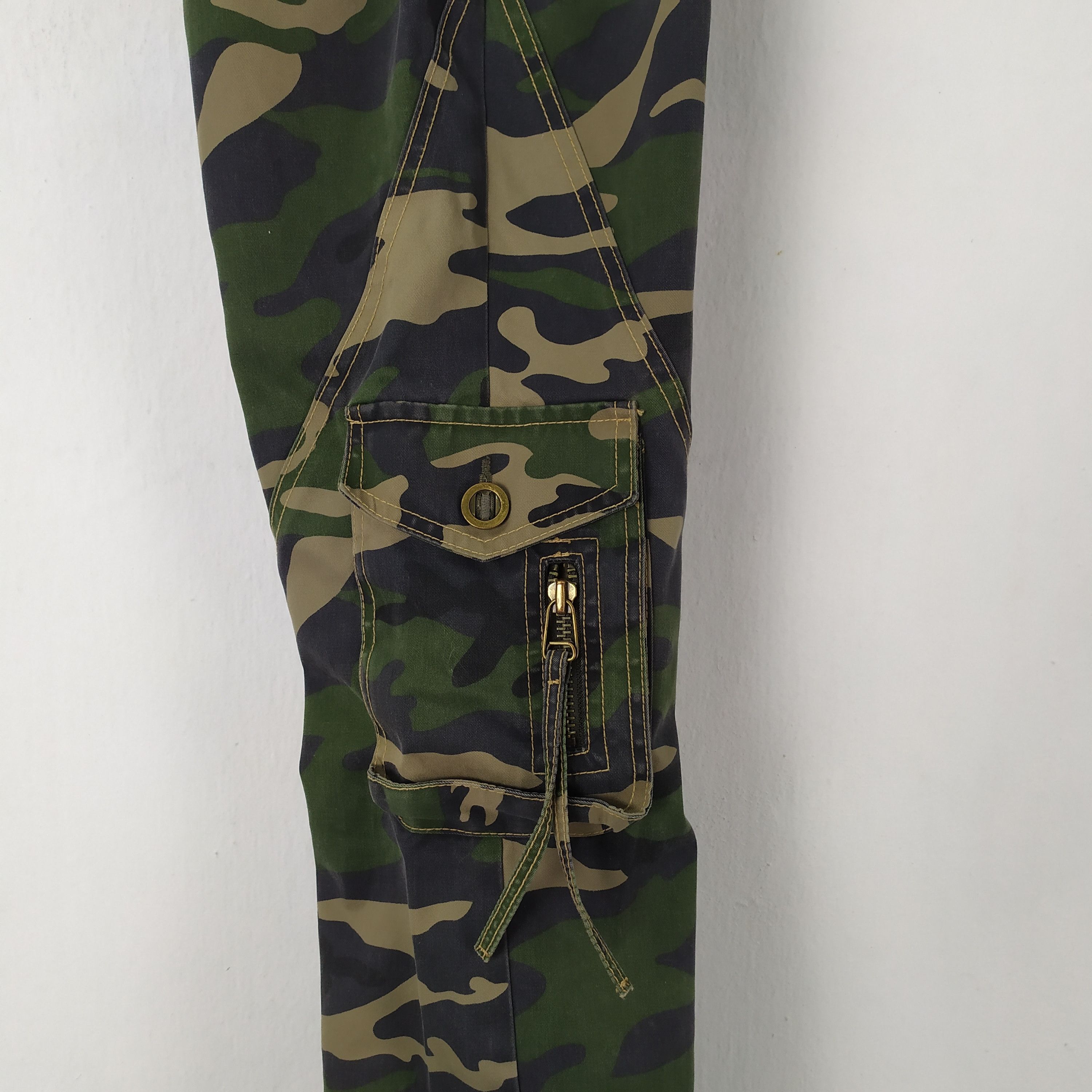 ADDICT ADDICTION CAMO LOWRISE CARGO PANTS MULTIPOCKET BAPE STYLE Size US 29 - 20 Thumbnail