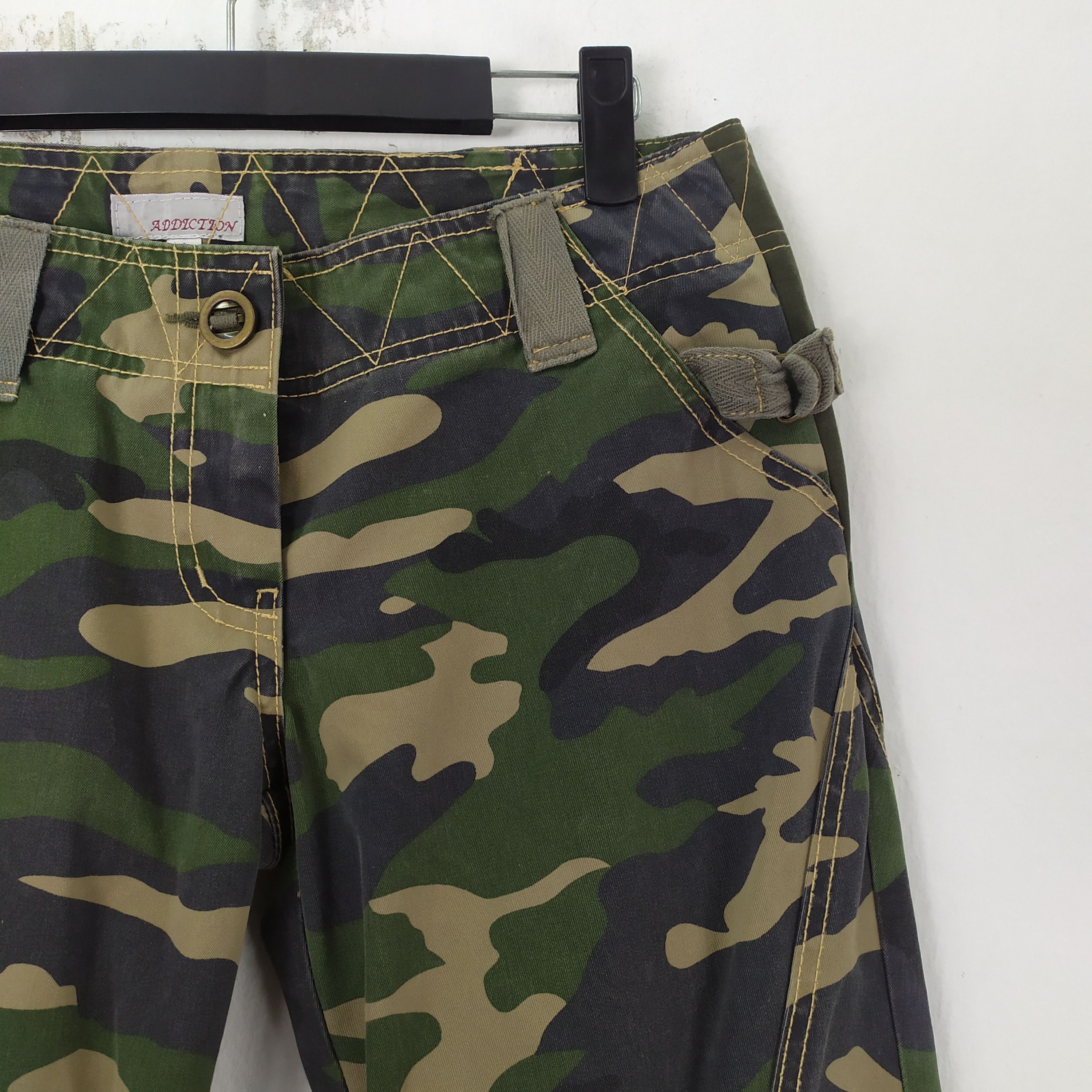 ADDICT ADDICTION CAMO LOWRISE CARGO PANTS MULTIPOCKET BAPE STYLE Size US 29 - 2 Thumbnail