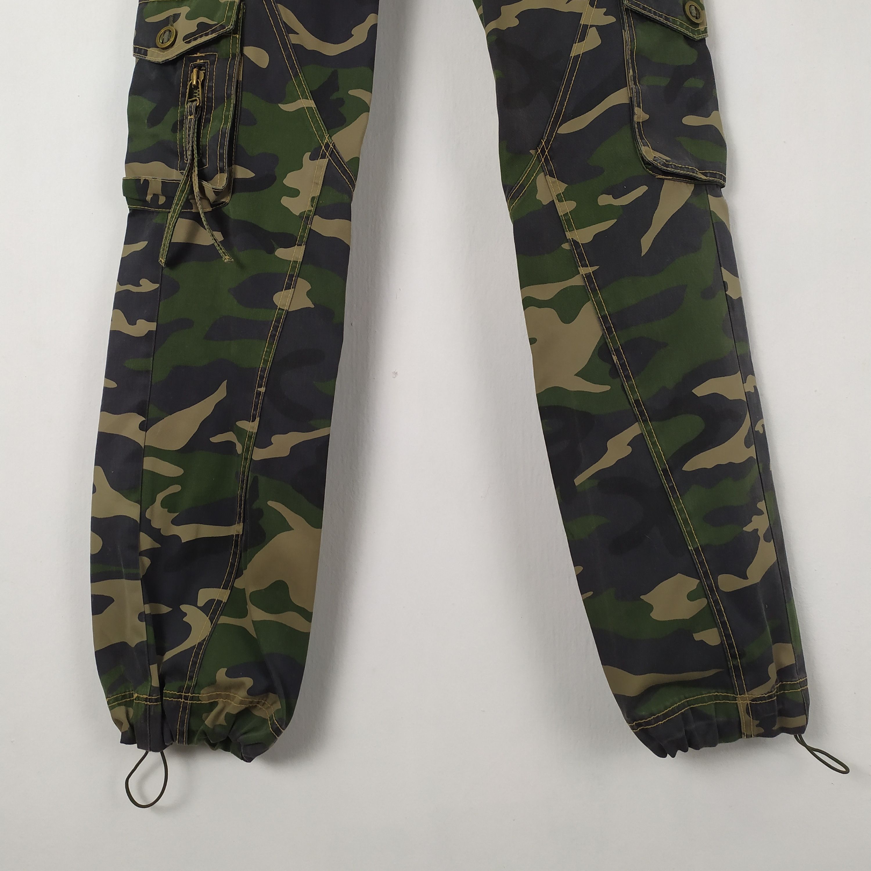 ADDICT ADDICTION CAMO LOWRISE CARGO PANTS MULTIPOCKET BAPE STYLE Size US 29 - 6 Thumbnail