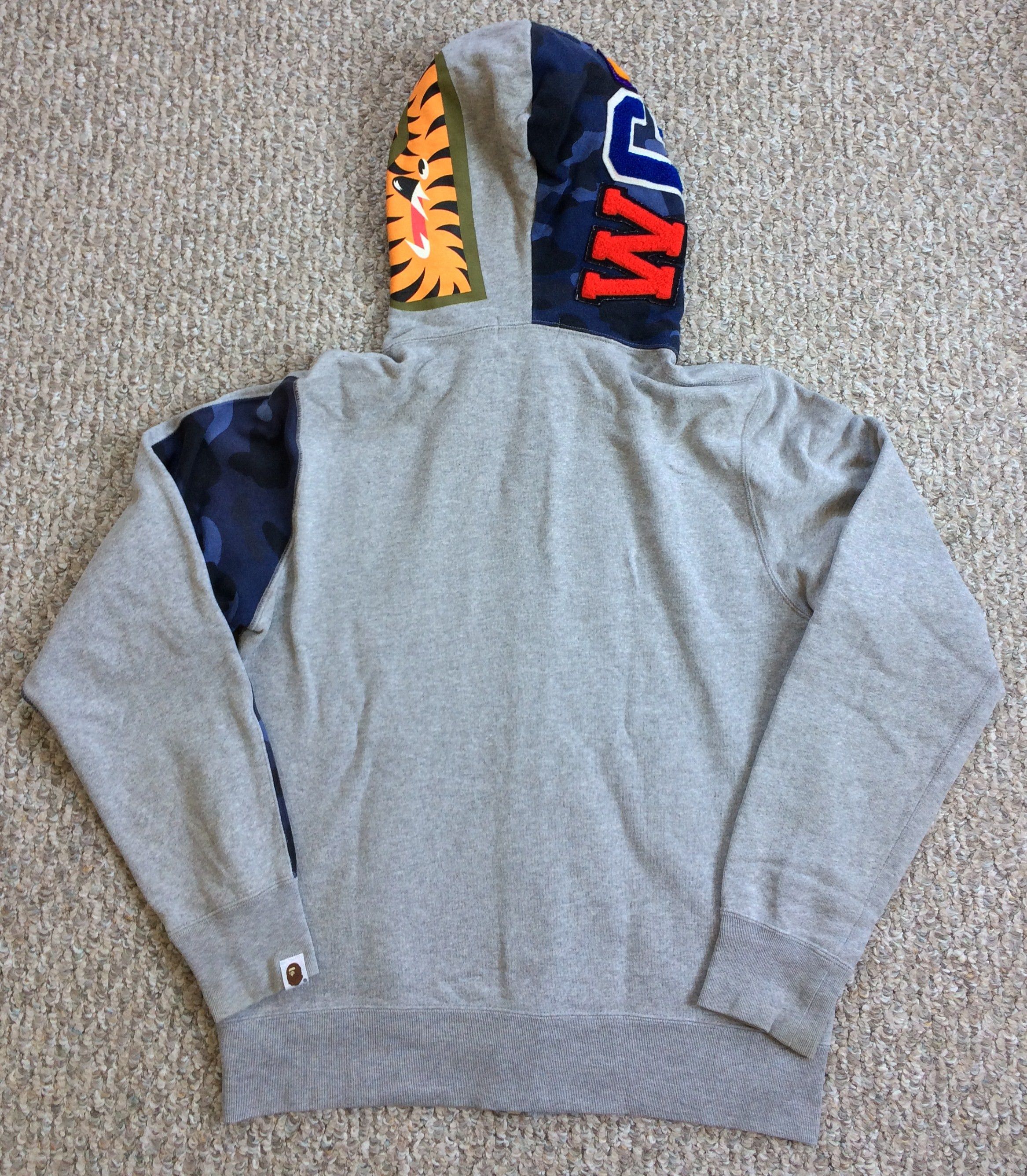 Bape OG Bape Camo Shark Hoodie Size US M / EU 48-50 / 2 - 9 Thumbnail