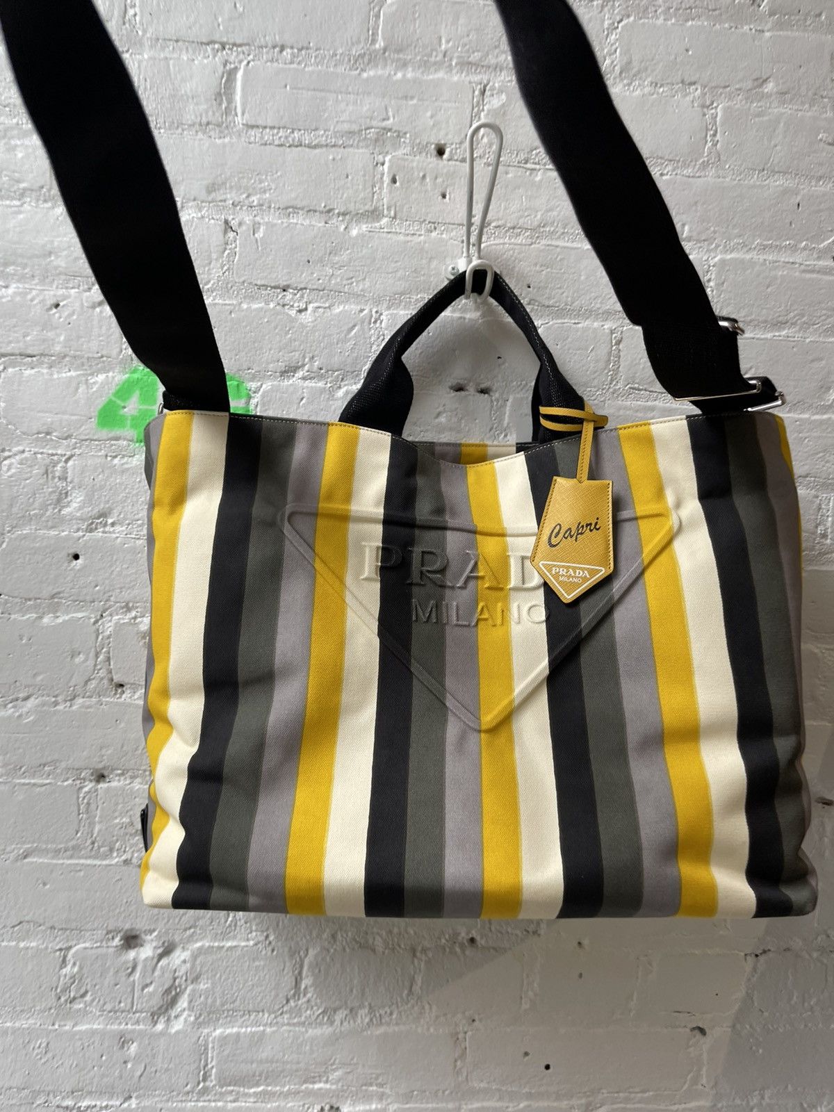 Prada Prada 2022 1/20 For Capri ONLY COLOR WAY DUFFLE LUGGAGE BAG Size ONE SIZE - 3 Thumbnail