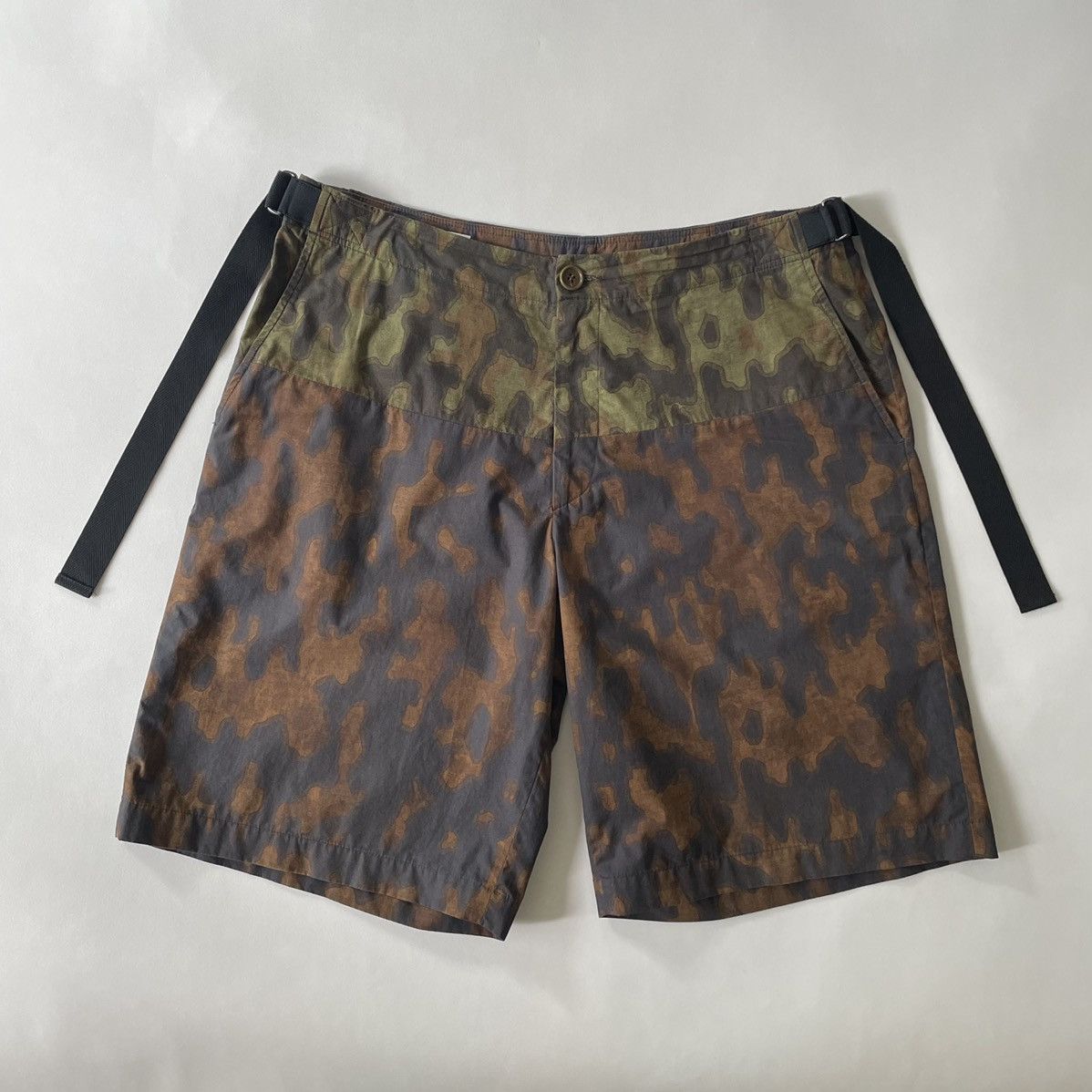 Dries Van Noten S/S 13 ‘Split Camo’ Cotton Shorts Size US 36 / EU 52 - 1 Thumbnail
