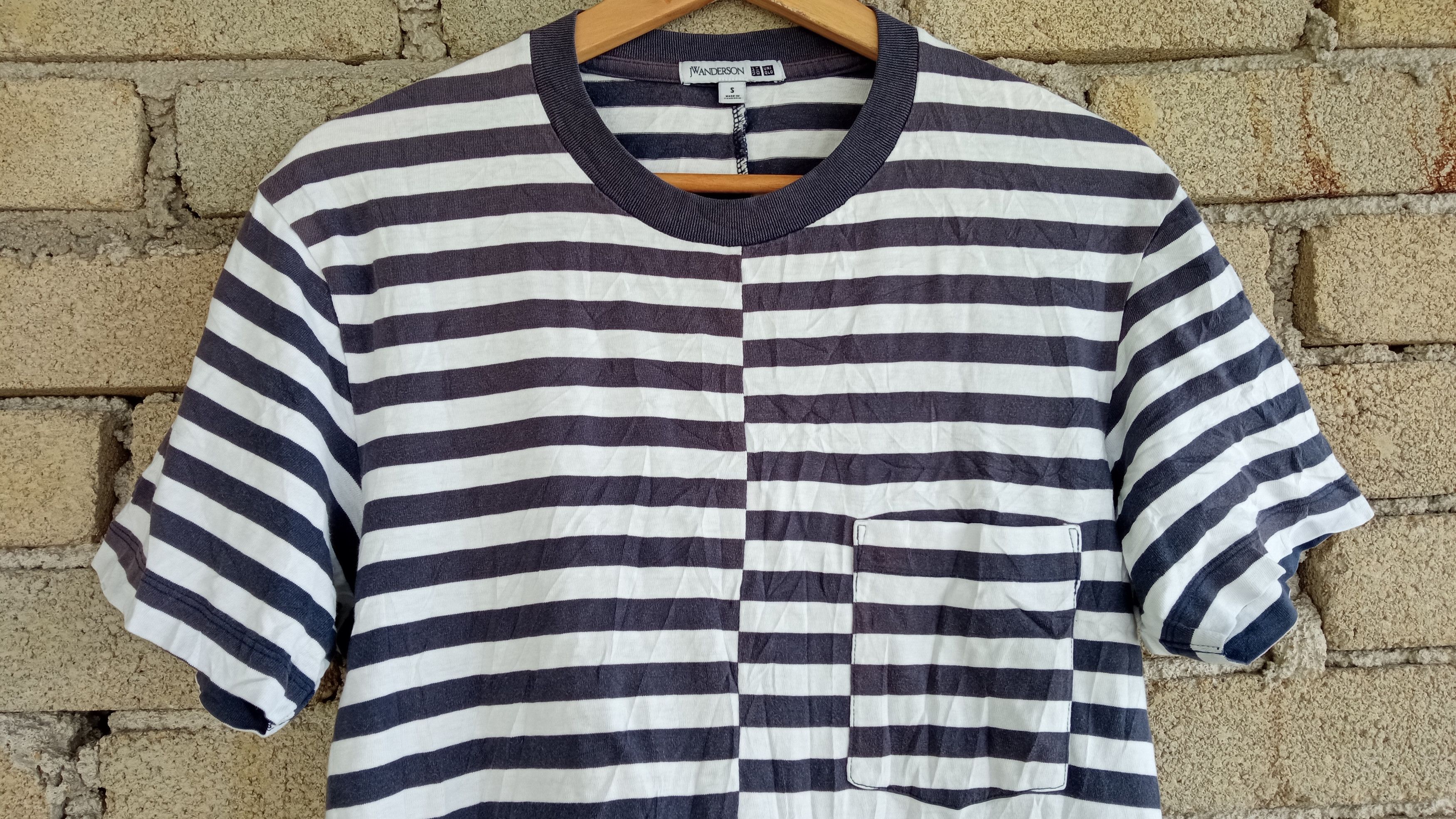 JW Anderson × Japanese Brand × Uniqlo 🔥🔥UT x J.W.Anderson Striped T-Shirt Size US S / EU 44-46 / 1 - 9 Thumbnail