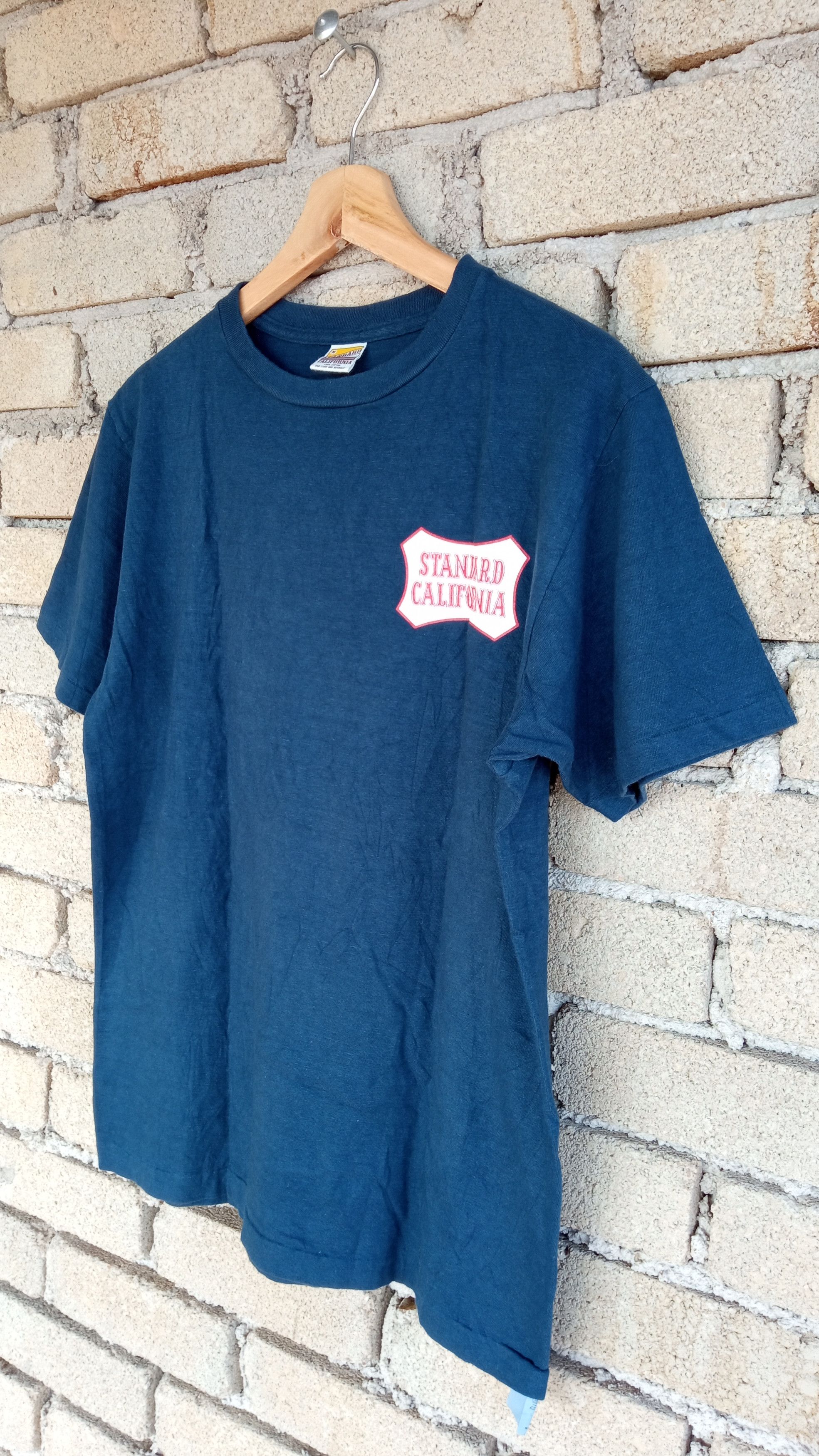 Japanese Brand × Vintage 🔥🔥Standard California Spell Out Logo T-Shirt Size US S / EU 44-46 / 1 - 6 Thumbnail