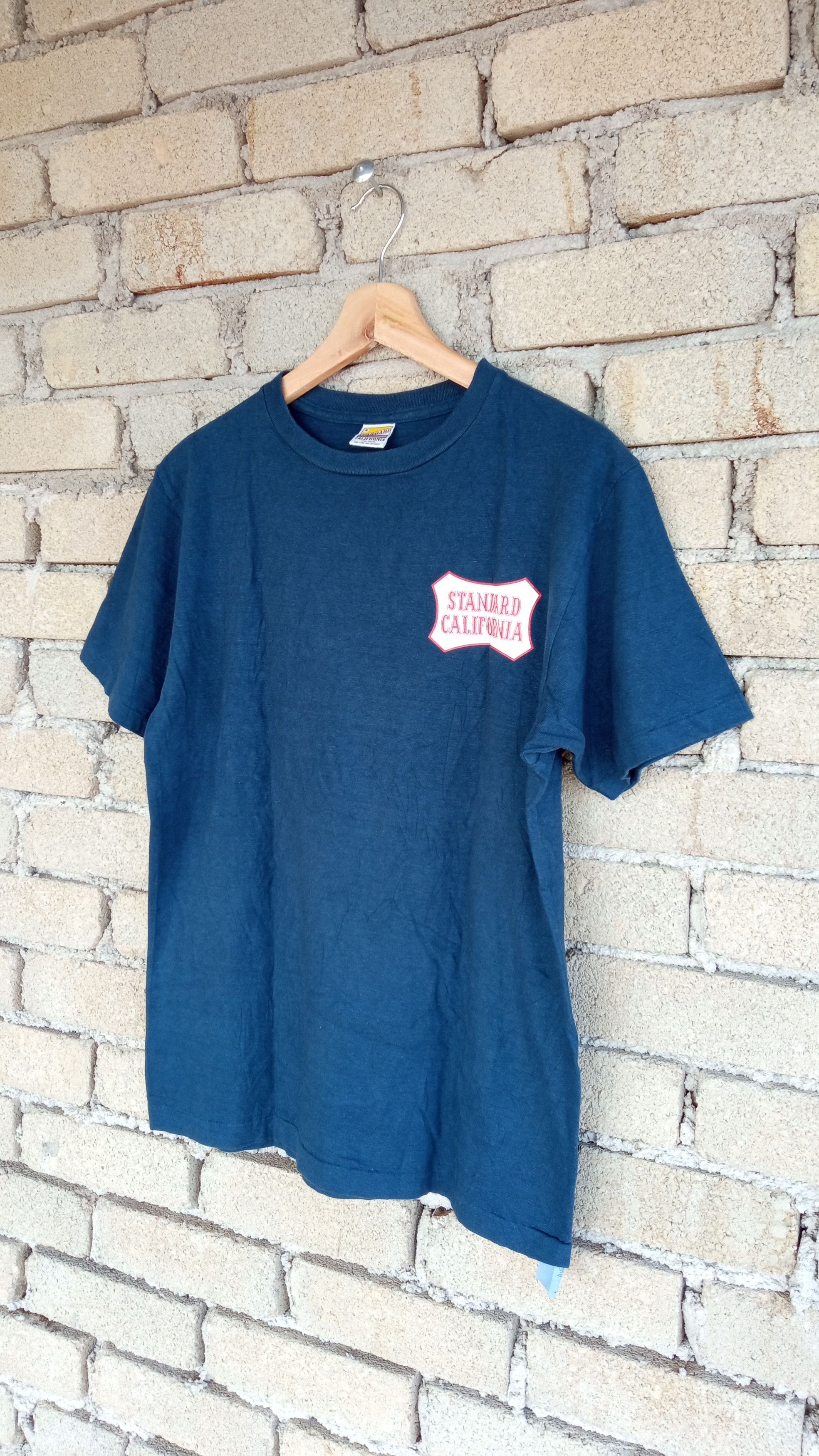 Japanese Brand × Vintage 🔥🔥Standard California Spell Out Logo T-Shirt Size US S / EU 44-46 / 1 - 3 Thumbnail