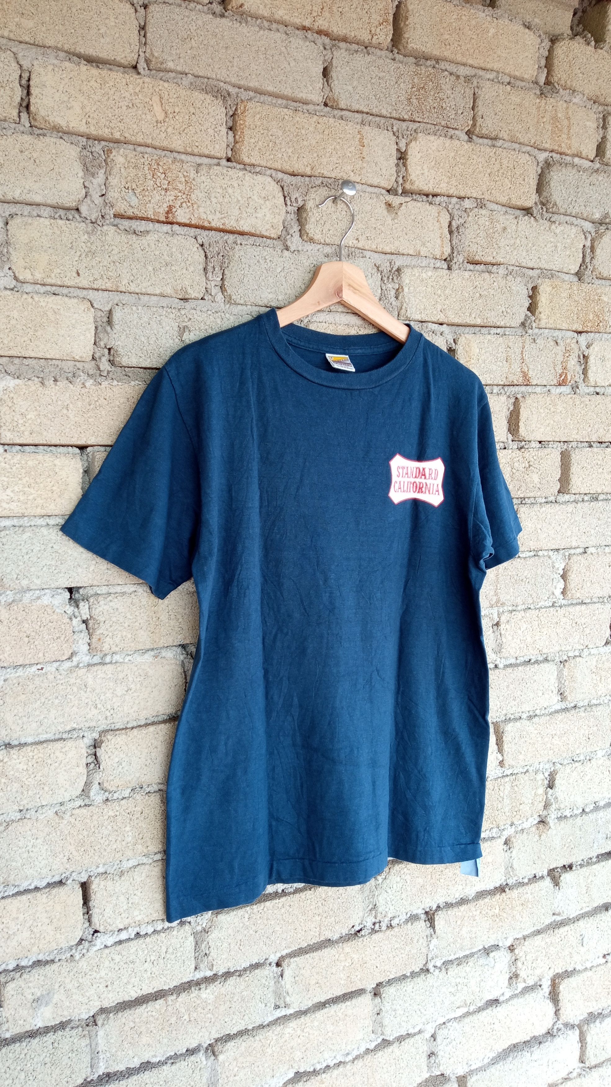Japanese Brand × Vintage 🔥🔥Standard California Spell Out Logo T-Shirt Size US S / EU 44-46 / 1 - 2 Thumbnail