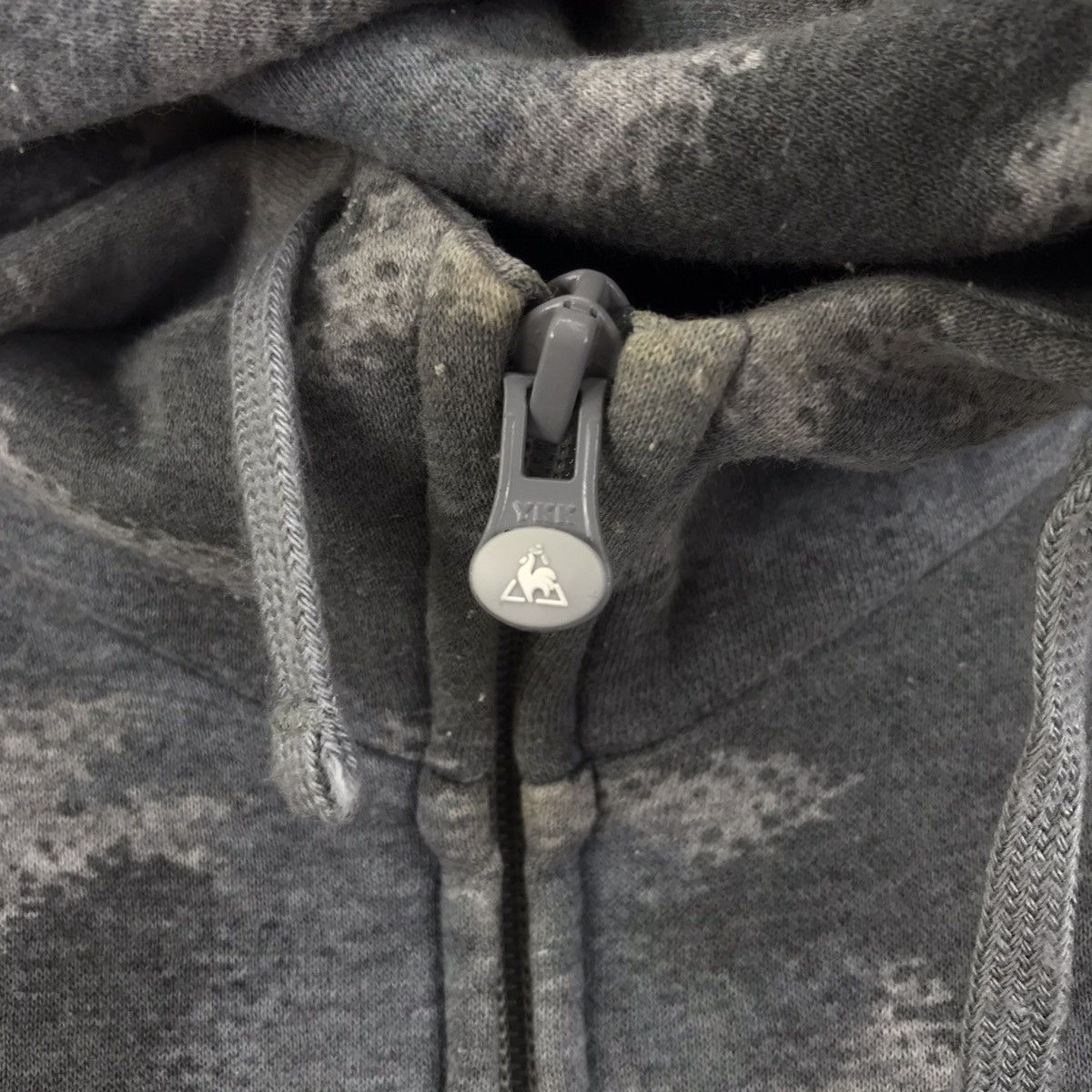 Le Coq Sportif LE COQ SPORTIF Camouflage Sport CenterLogo Hoodie Sweatshirt Size US L / EU 52-54 / 3 - 3 Thumbnail