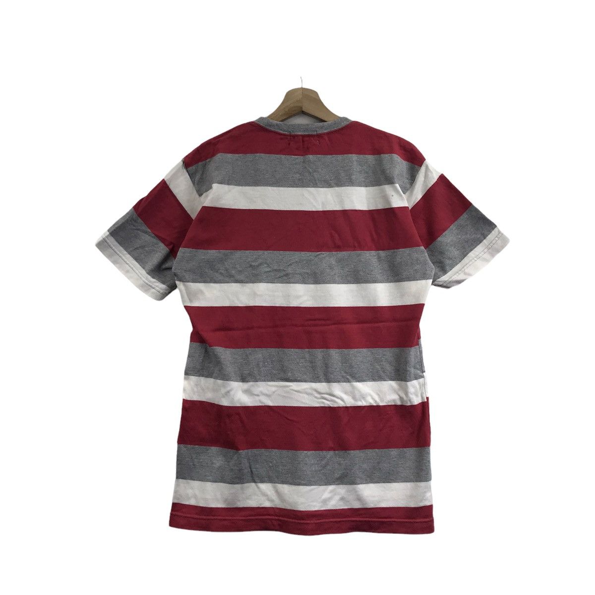 Vintage VALENTINO COUPEAU PARIS Embroidered Stripes T Shirt Size US M / EU 48-50 / 2 - 7 Thumbnail