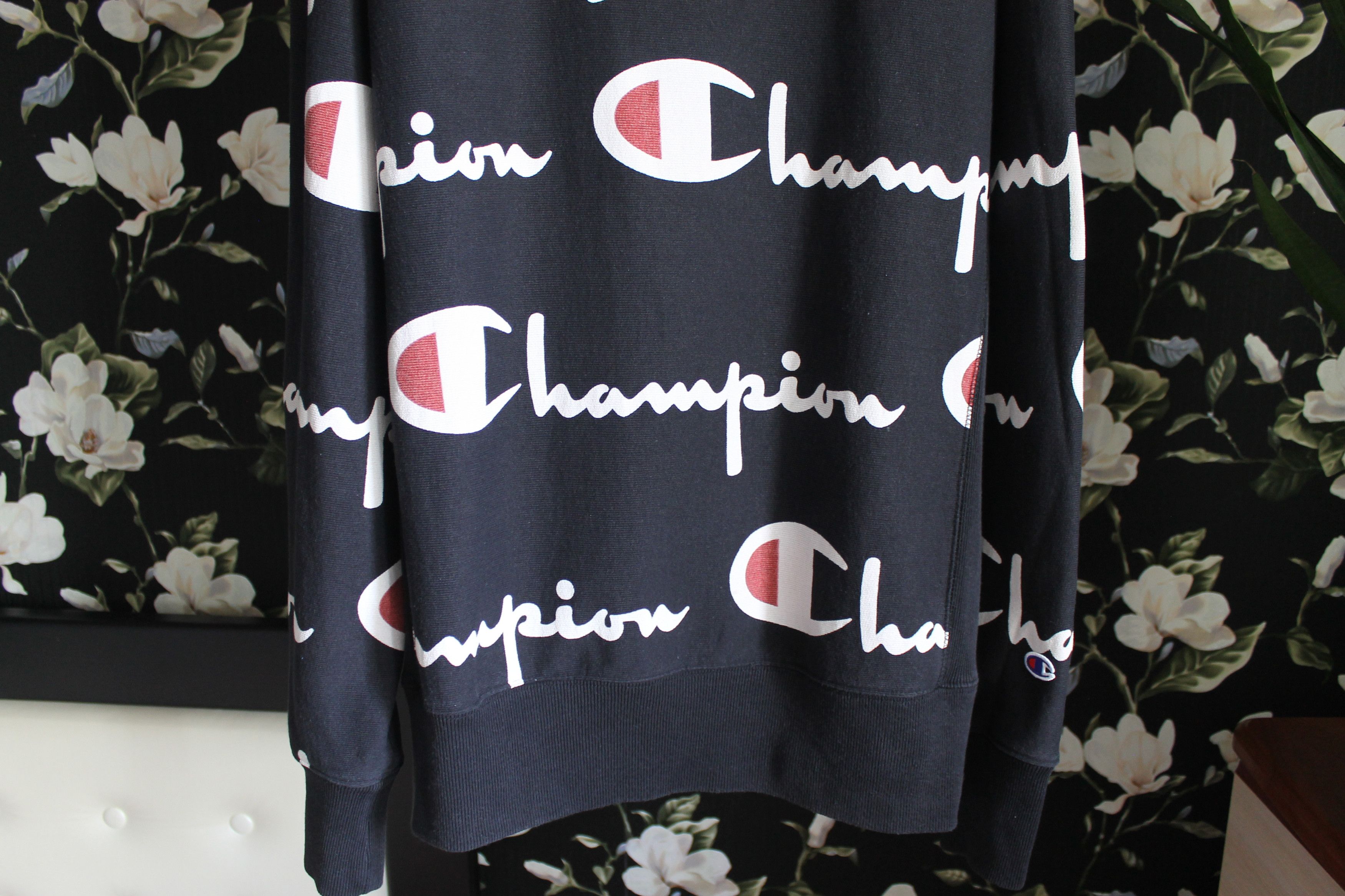 Champion Crewneck Reverse Weave All Over Logo Size US XXL / EU 58 / 5 - 3 Thumbnail