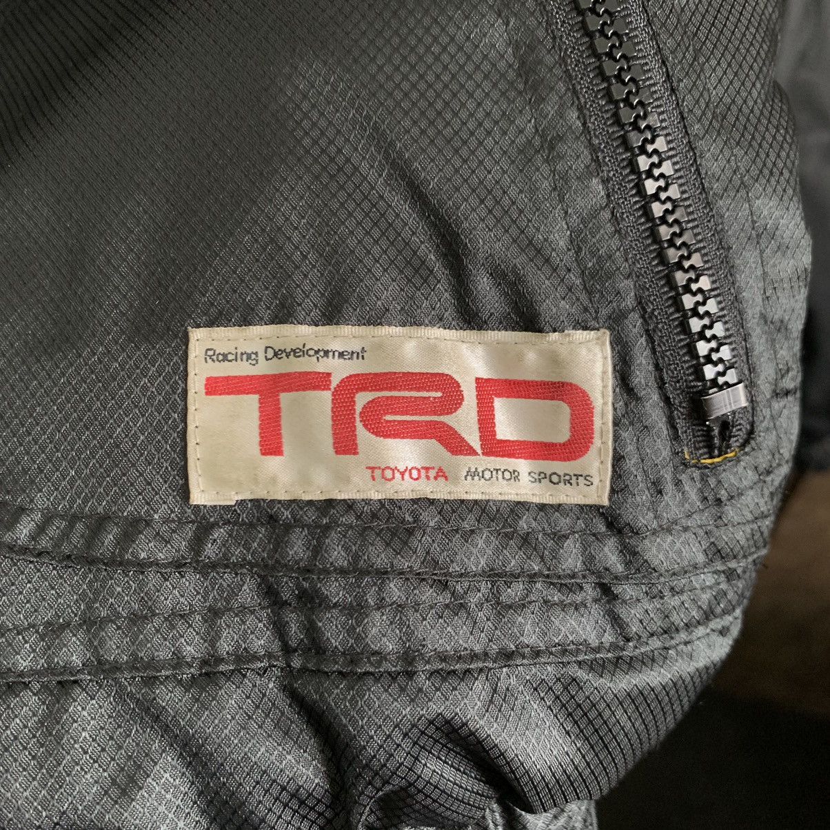 Vintage Vintage TRD Toyota Racing Development Bomber Jacket Size US L / EU 52-54 / 3 - 5 Thumbnail