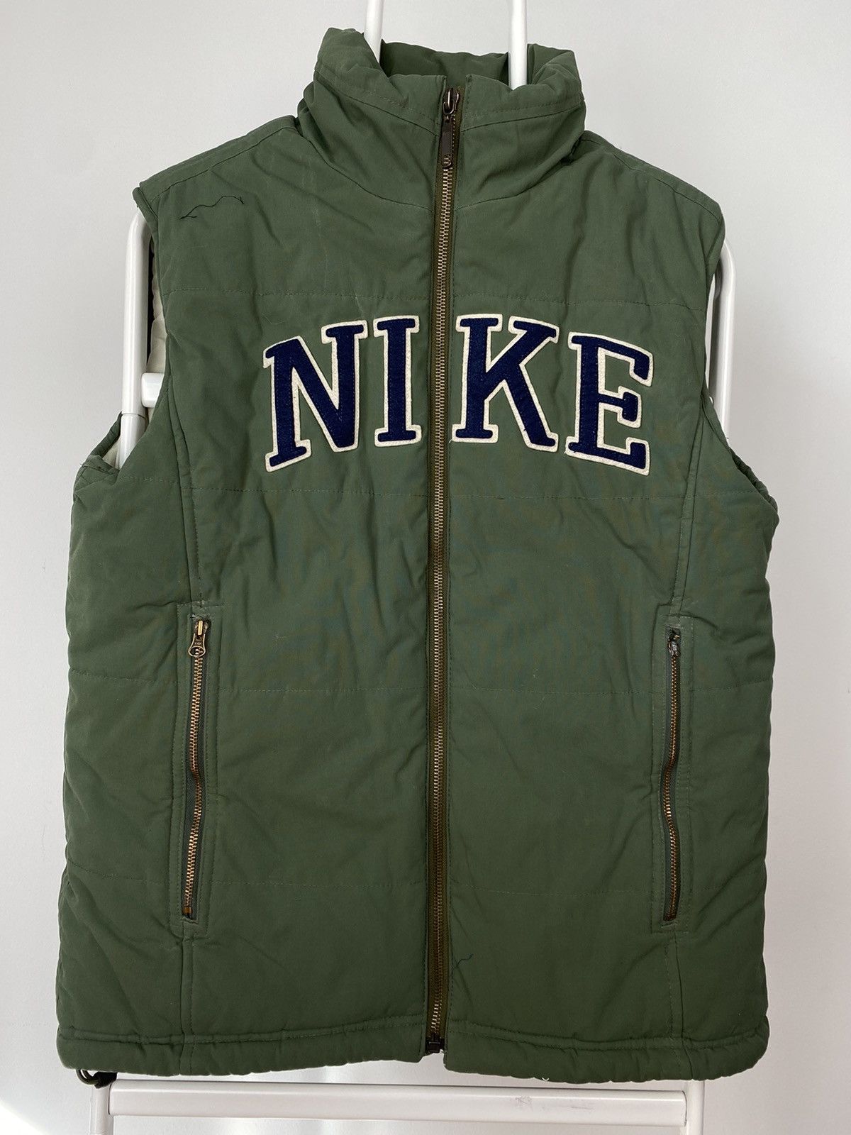image of Nike Vintage Big Spell Out Logo Puffer Vest Green, Men's (Size Small)