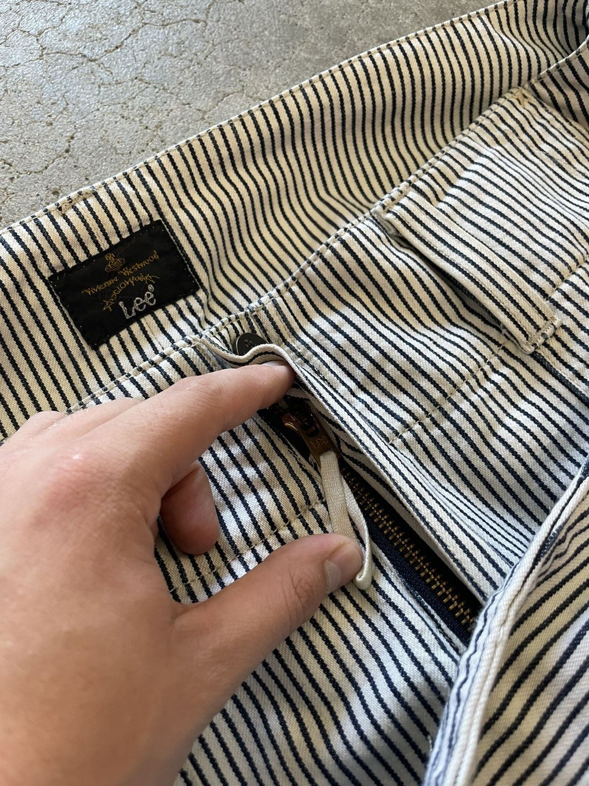 Vivienne Westwood Vivienne Westwood Pinstripe Bondage Jeans Size US 34 / EU 50 - 9 Thumbnail
