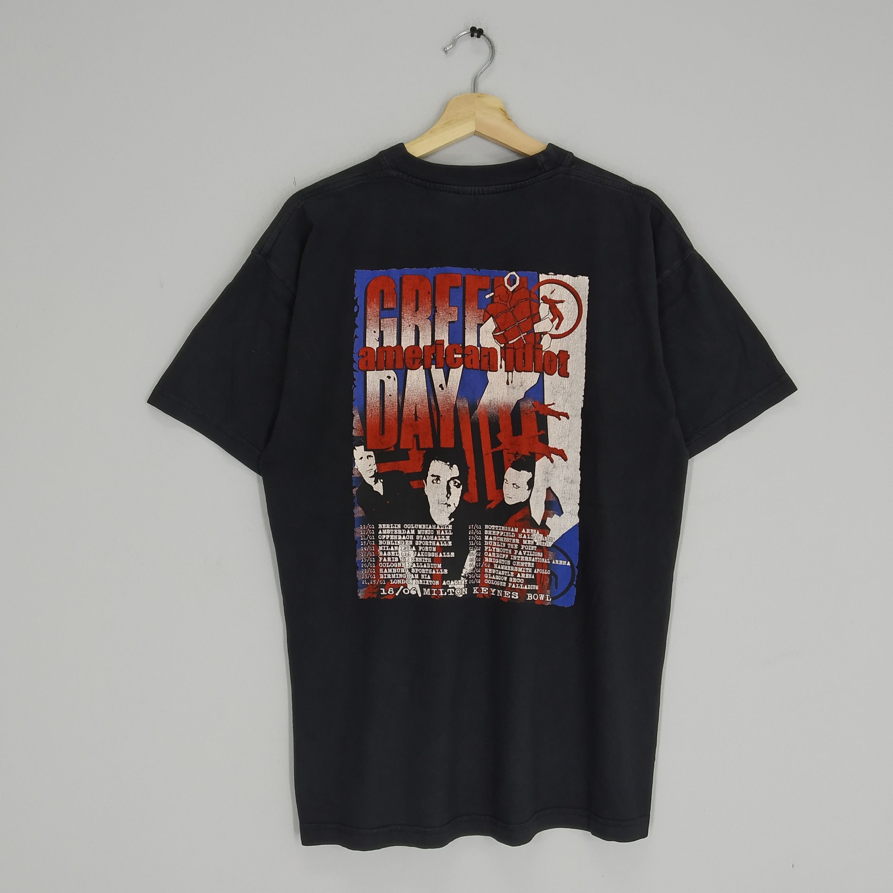 Vintage Y2K Green Day American Idiot Band Punk Tour T-shirt
