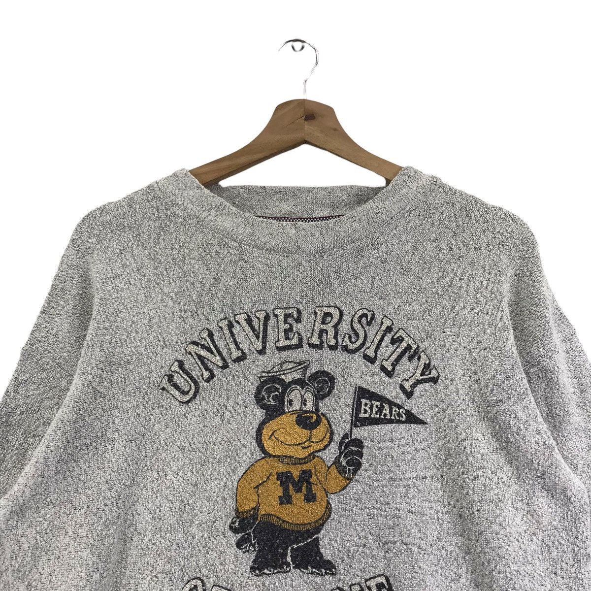 Vintage UNIVERSITY OF MAINE Bananas The Bear Mascot Grey Sweatshirt Size US L / EU 52-54 / 3 - 2 Thumbnail