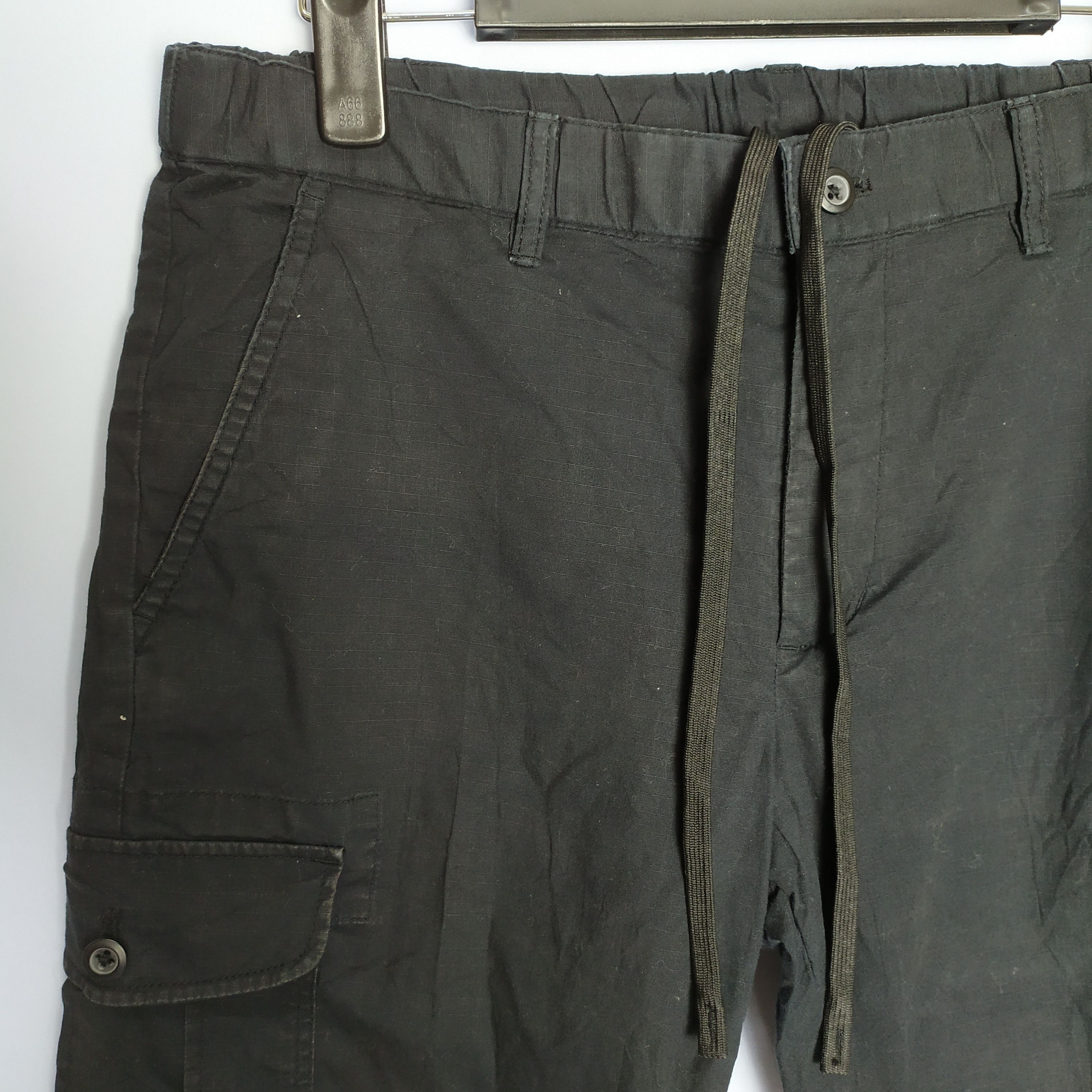 Japanese Brand UNIQLO SWEATPANTS CARGO PANTS / TACTICAL PANTS Size US 29 - 3 Thumbnail