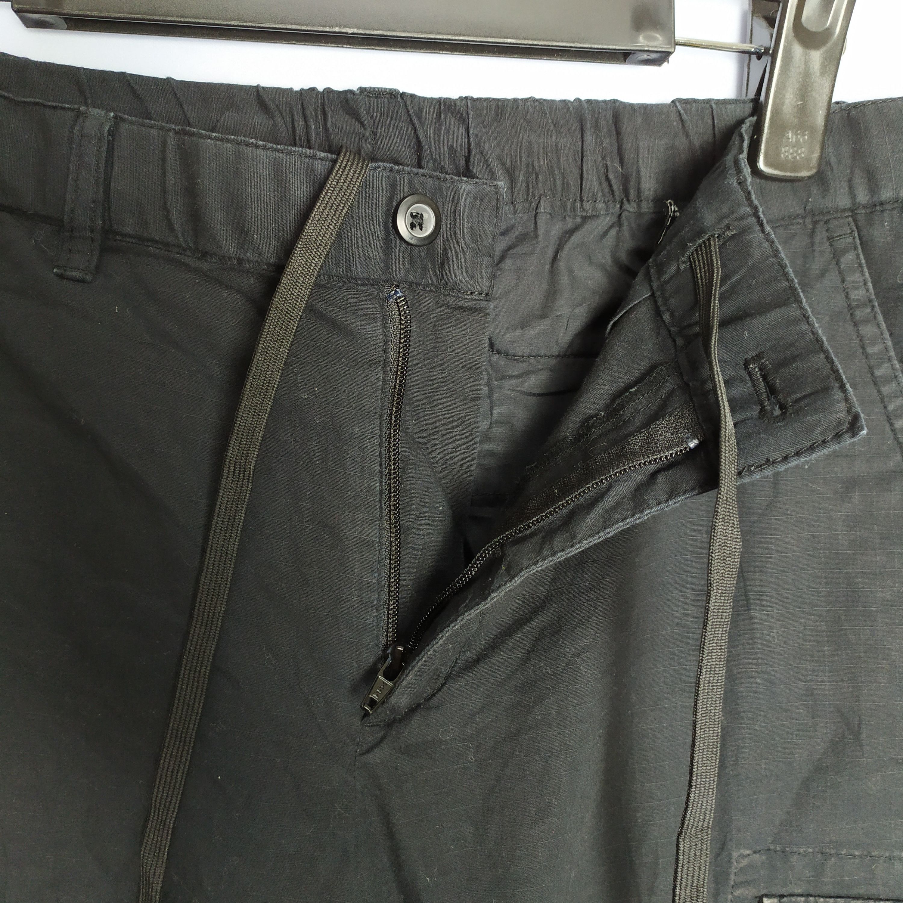 Japanese Brand UNIQLO SWEATPANTS CARGO PANTS / TACTICAL PANTS Size US 29 - 9 Thumbnail