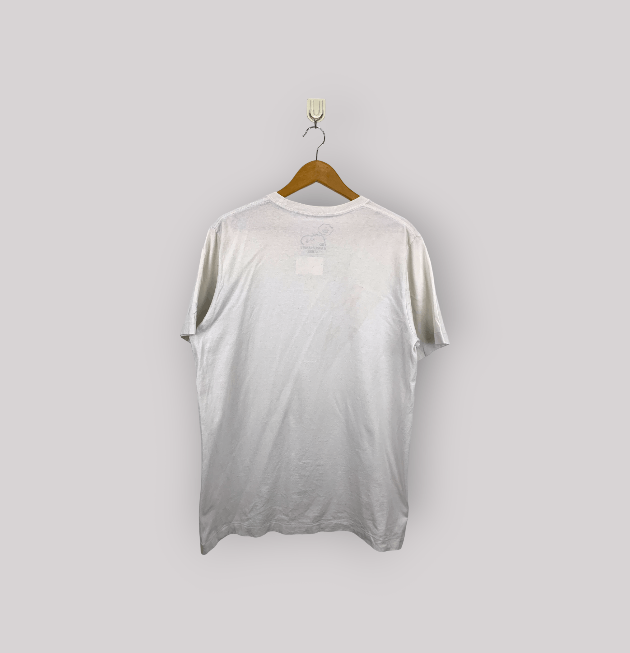 Kaws × Uniqlo Uniqlo Kaws Peanuts T Shirt TA0244 Size US XL / EU 56 / 4 - 2 Thumbnail