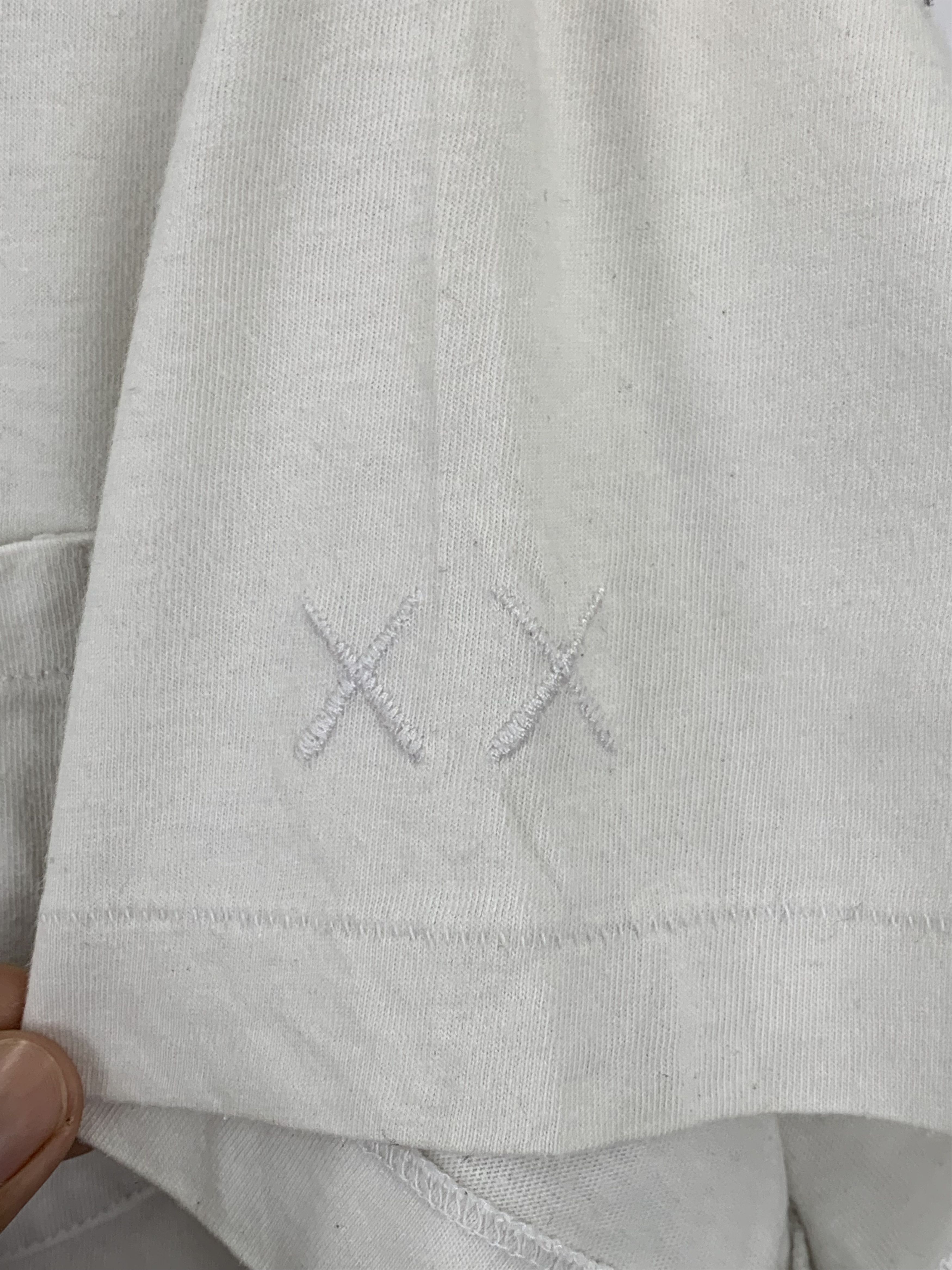 Kaws × Uniqlo Uniqlo Kaws Peanuts T Shirt TA0244 Size US XL / EU 56 / 4 - 6 Thumbnail