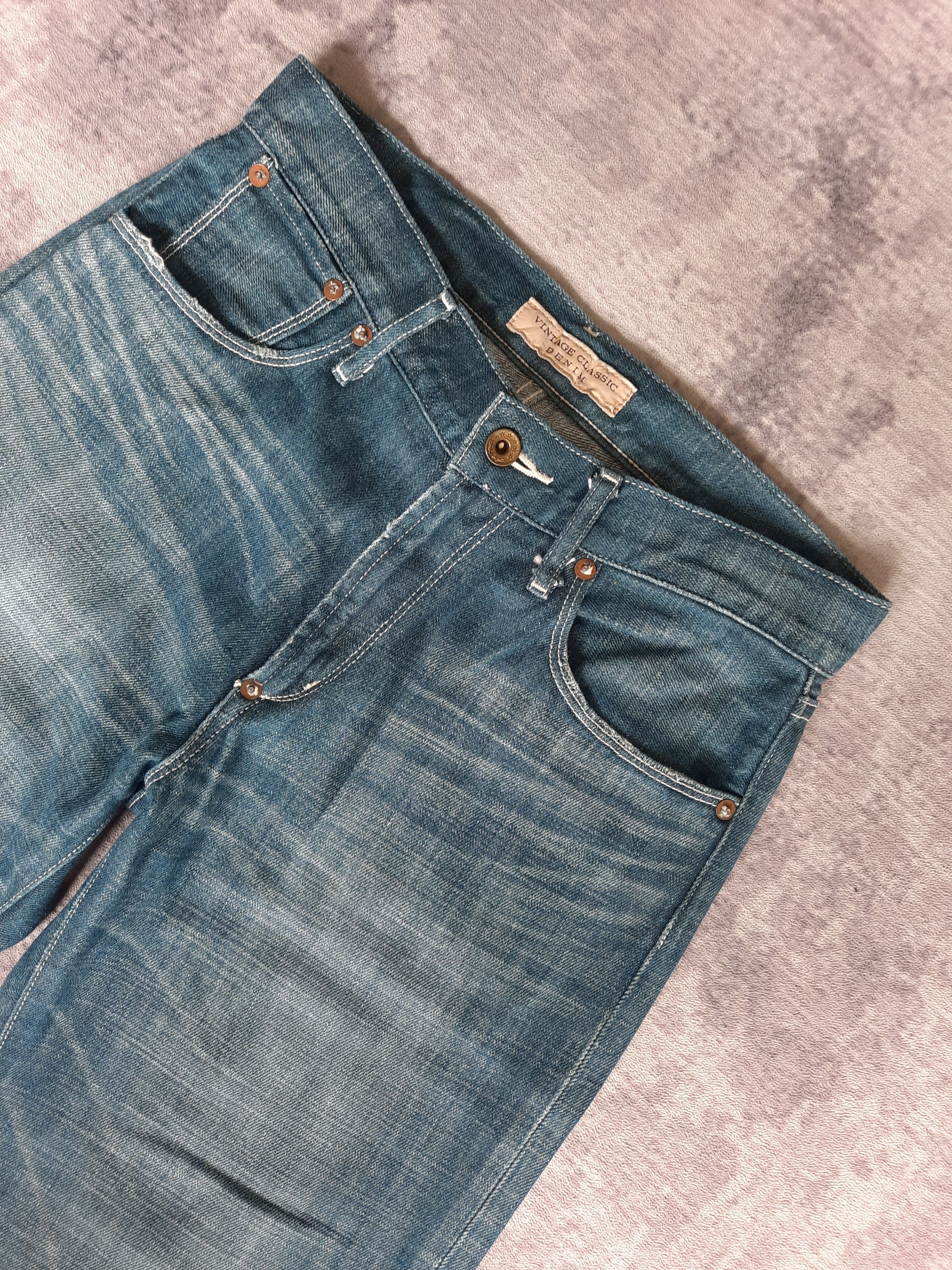 Japanese Brand 🔥Vintage uniqlo buckle back stonewash denim jeans Size US 29 - 3 Thumbnail