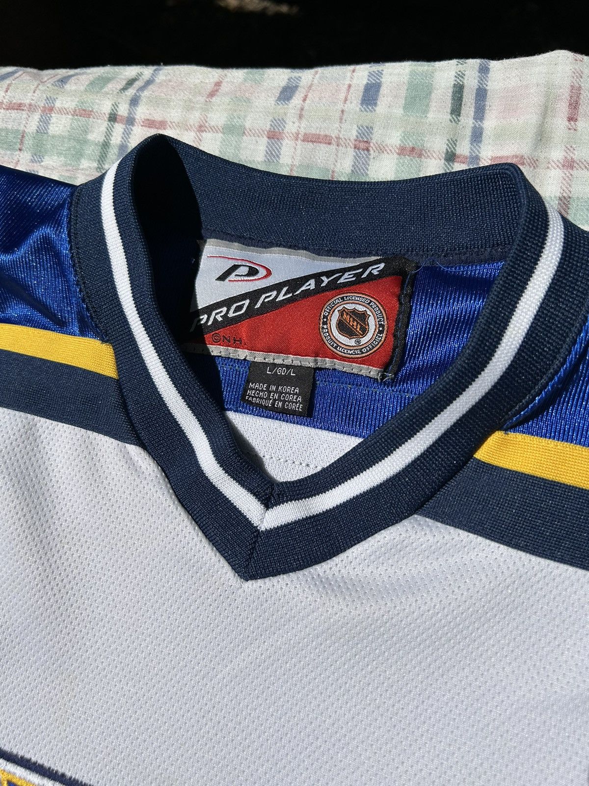 NHL Vintage Pro Player St Louis Blues NHL Jersey Size US L / EU 52-54 / 3 - 4 Thumbnail