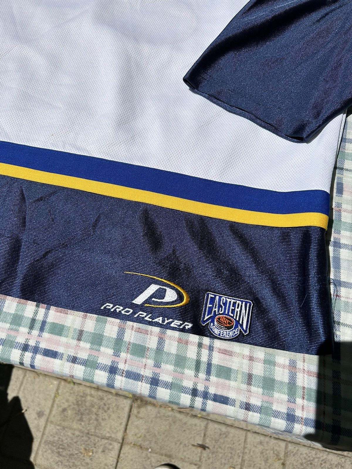 NHL Vintage Pro Player St Louis Blues NHL Jersey Size US L / EU 52-54 / 3 - 6 Thumbnail