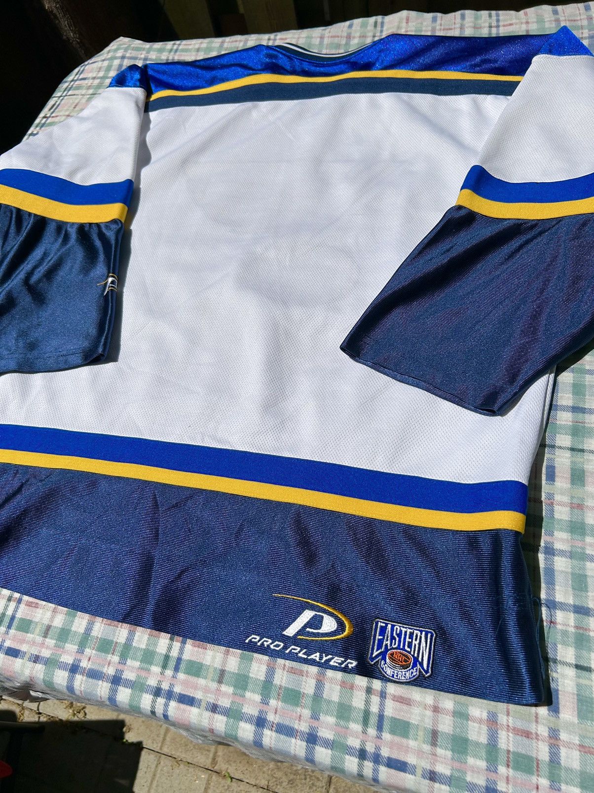NHL Vintage Pro Player St Louis Blues NHL Jersey Size US L / EU 52-54 / 3 - 7 Thumbnail